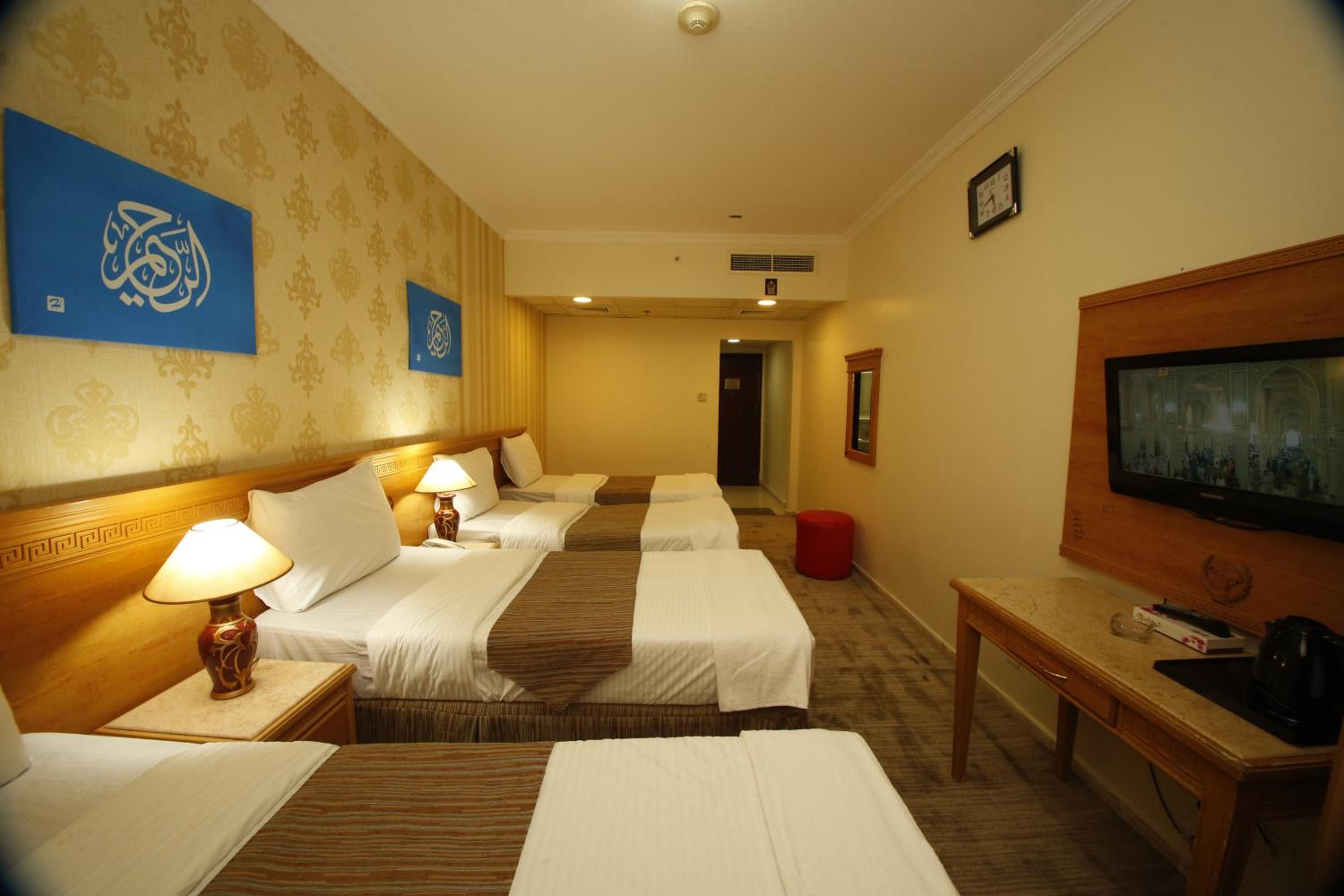 Standard Quadruple Room photo 2