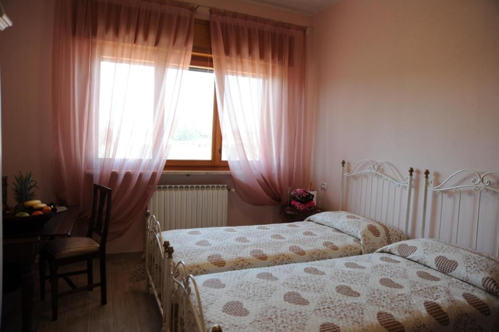 Double Room with Private Bathroom photo 2