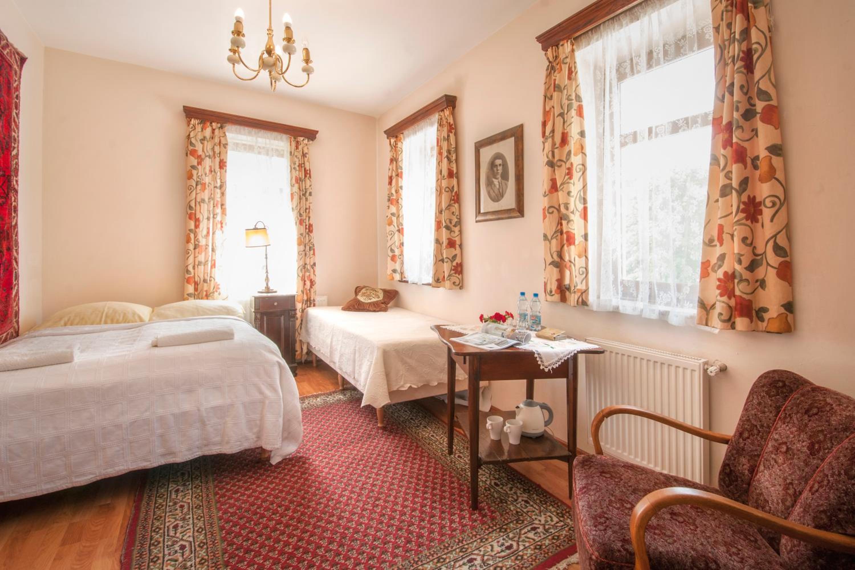 Double or Twin Room photo 3