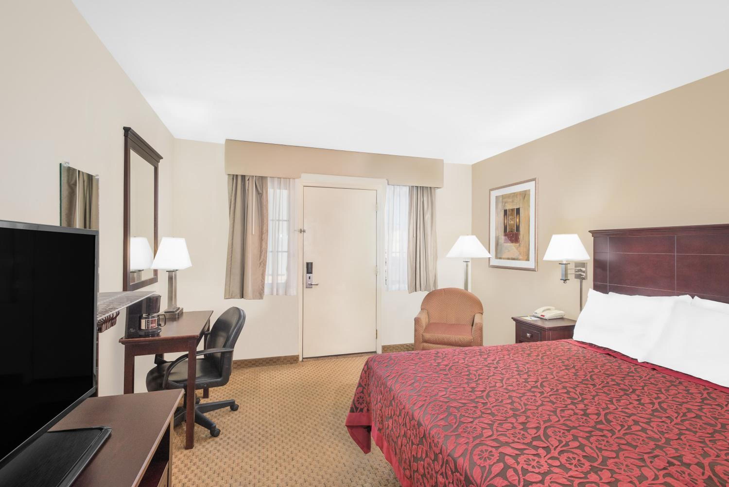 King Room - Disability Access/Smoking - Photo 2