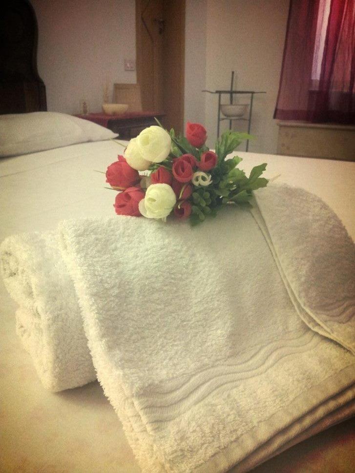 Double Room with Private Bathroom - Photo 4