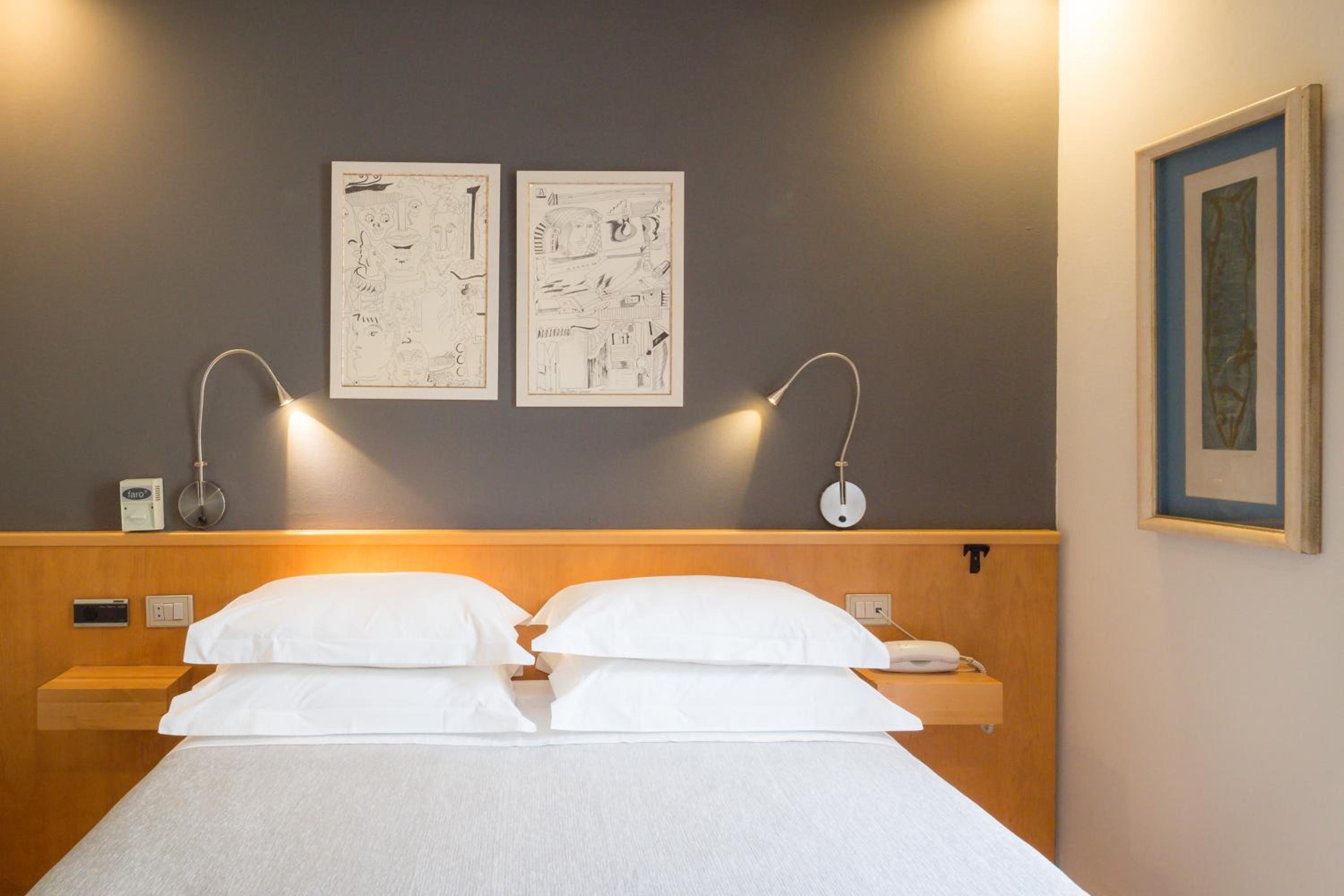 Double Room photo 2