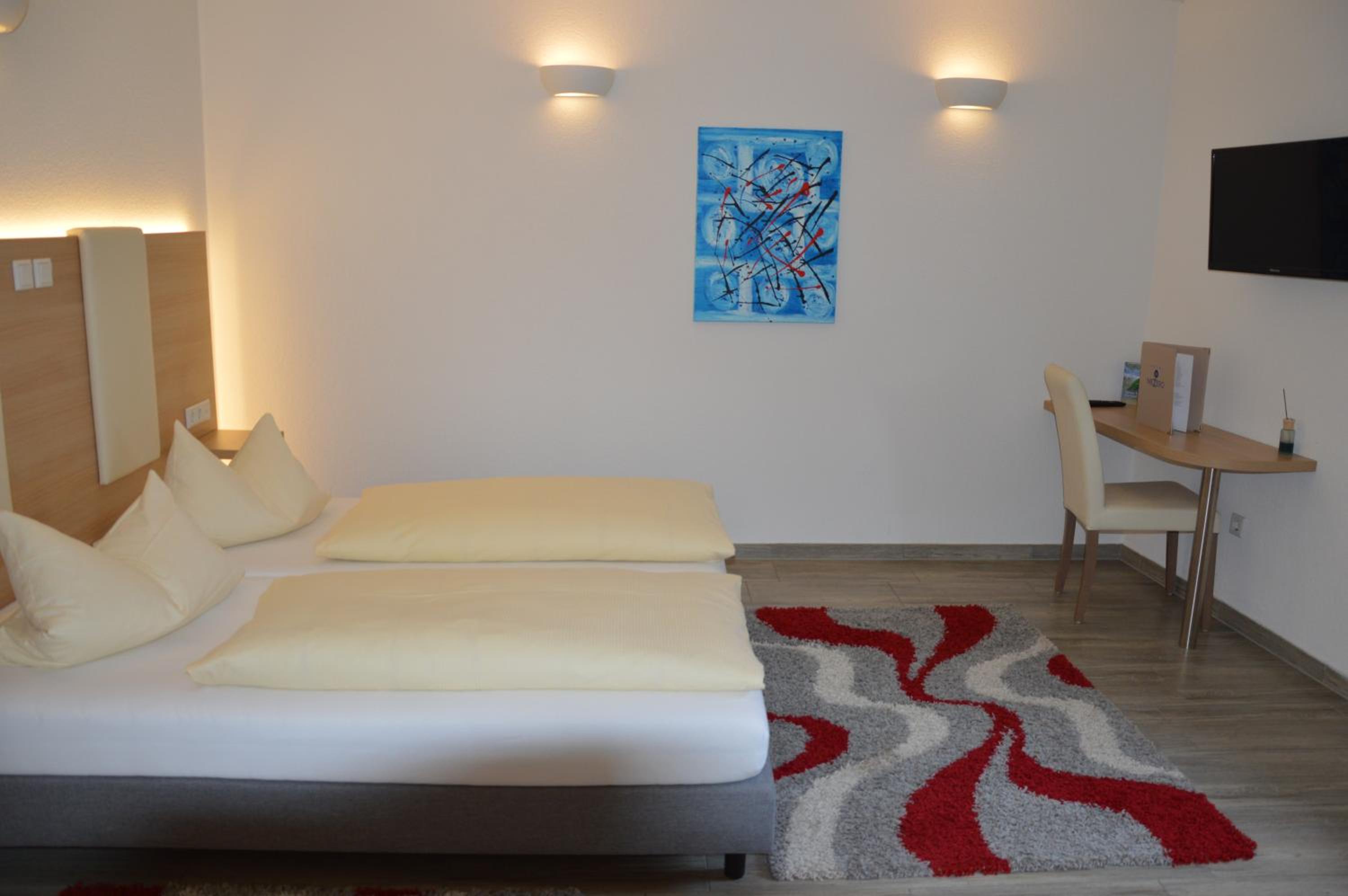 Double Room - Photo 14