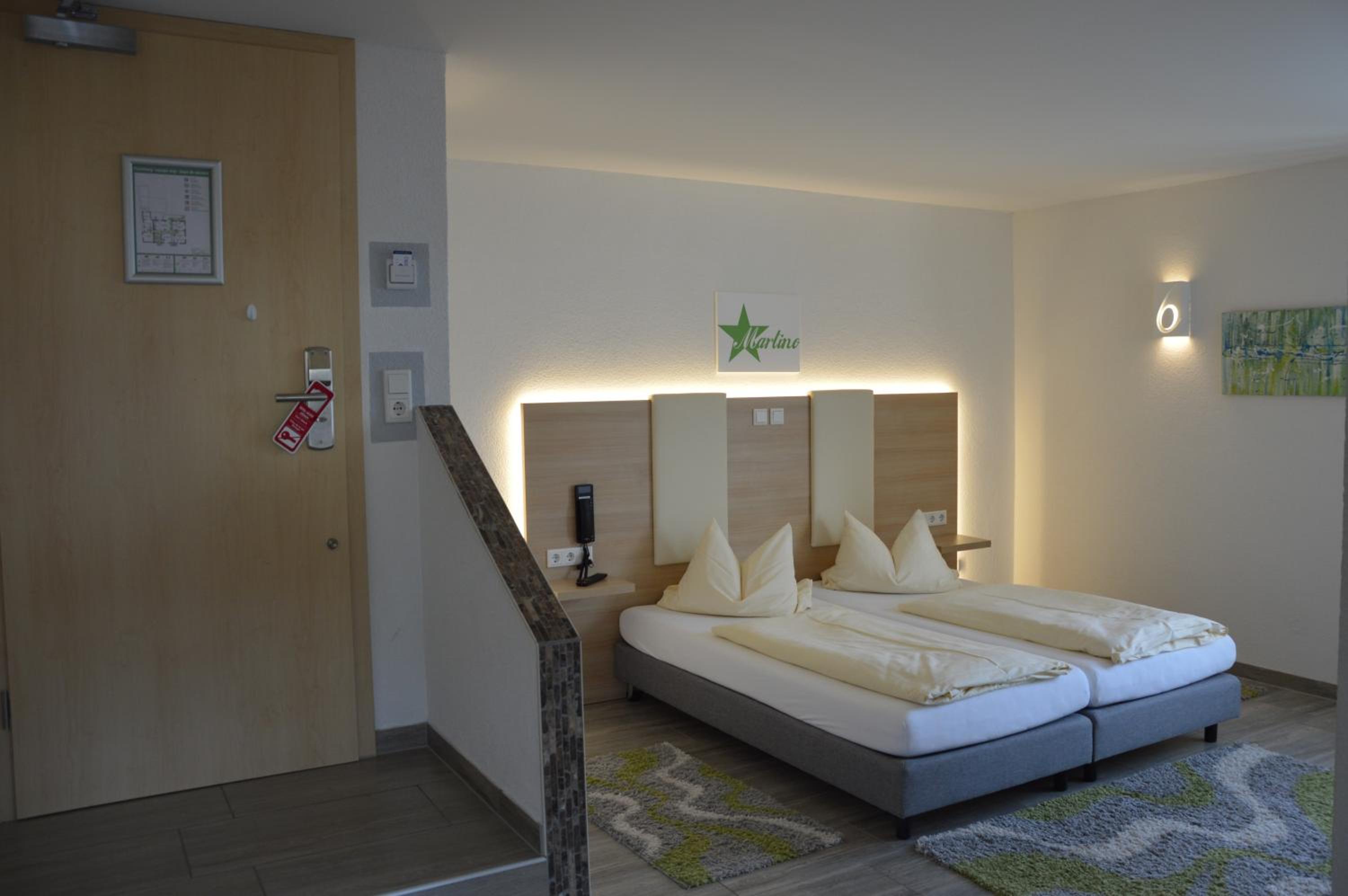 Double Room - Photo 10