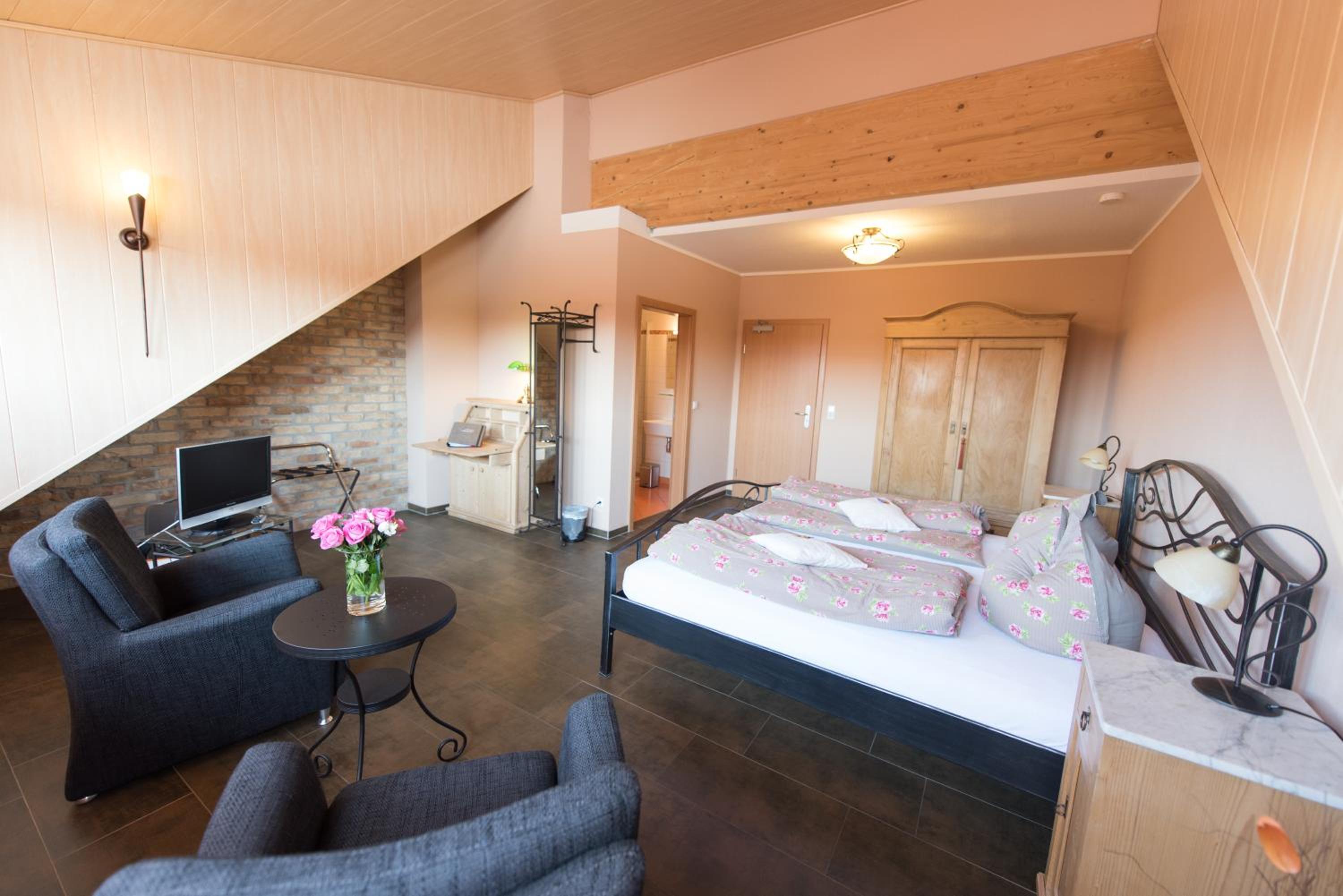 Deluxe Double Room photo 3