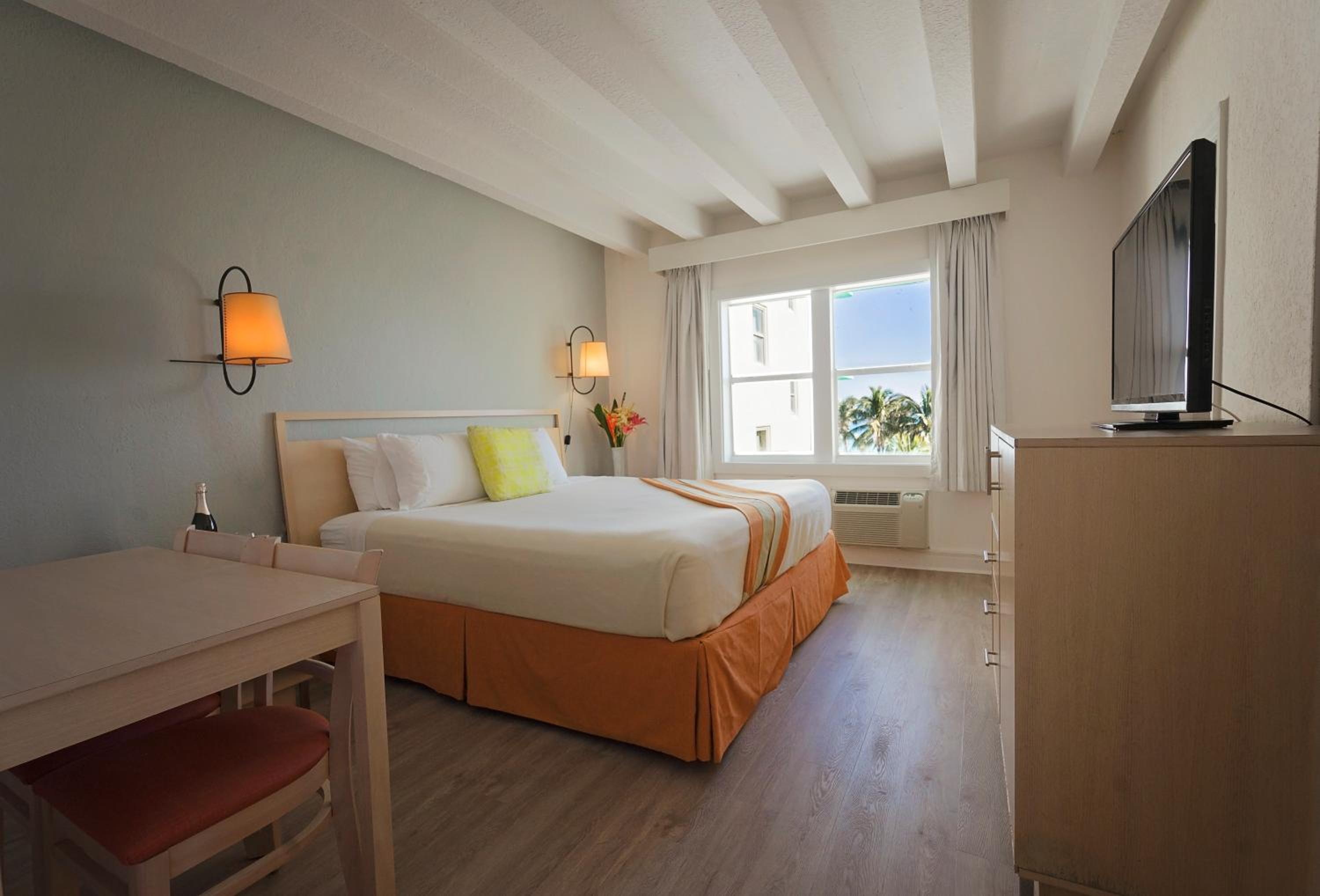 One King Bed Ocean View - Photo 1