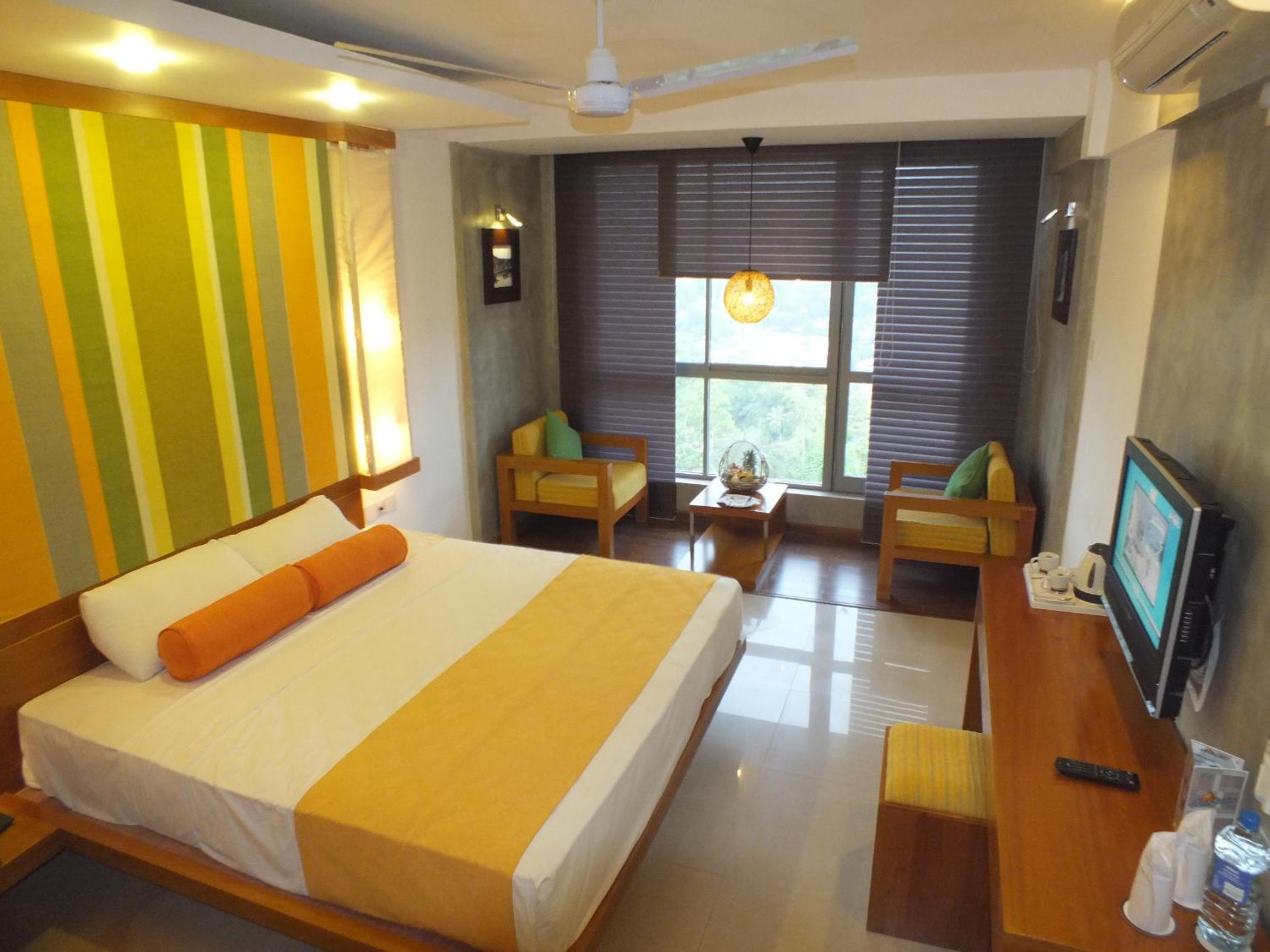 Deluxe King Room photo 3