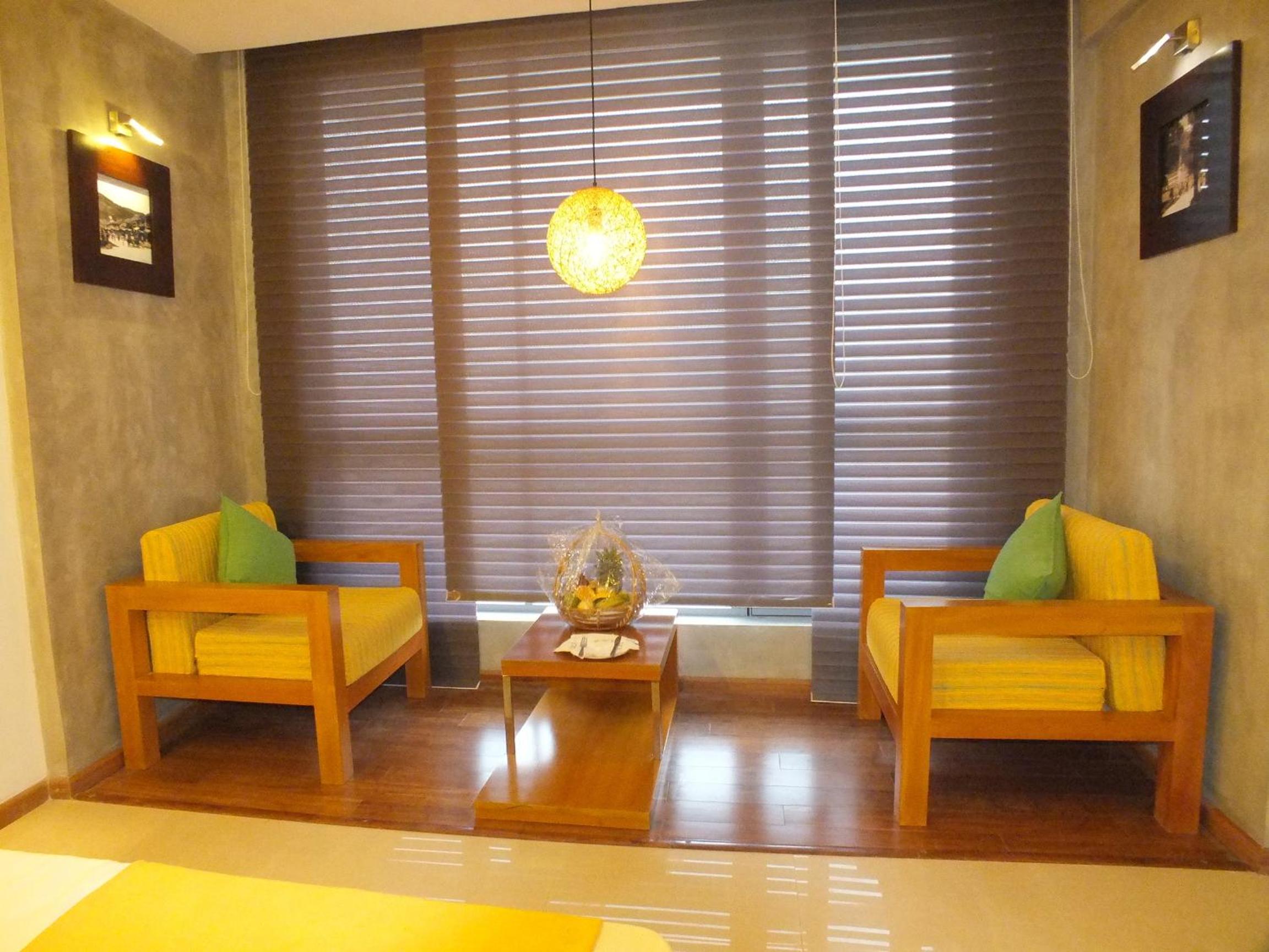 Deluxe King Room photo 2