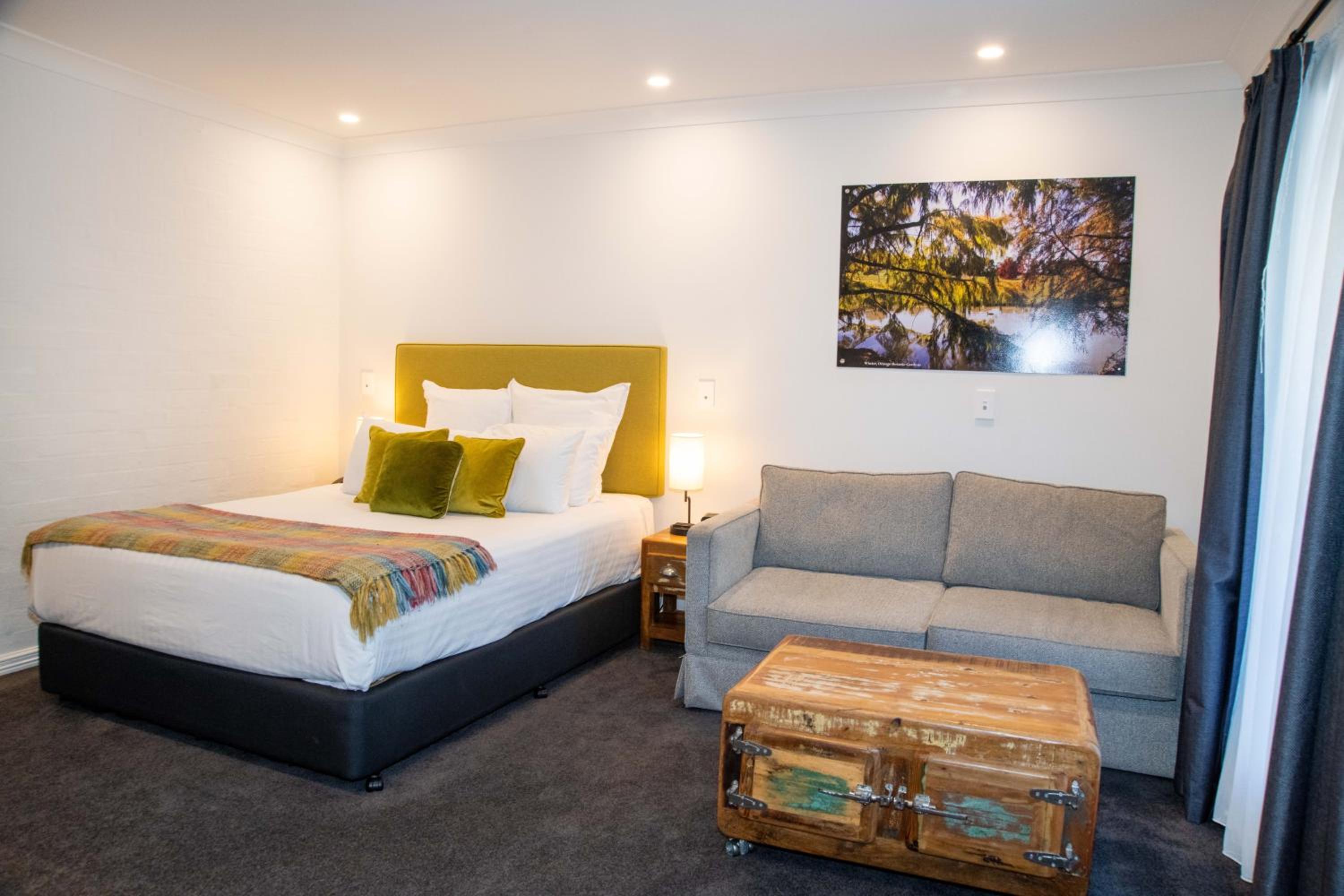Deluxe Double Room with Bath