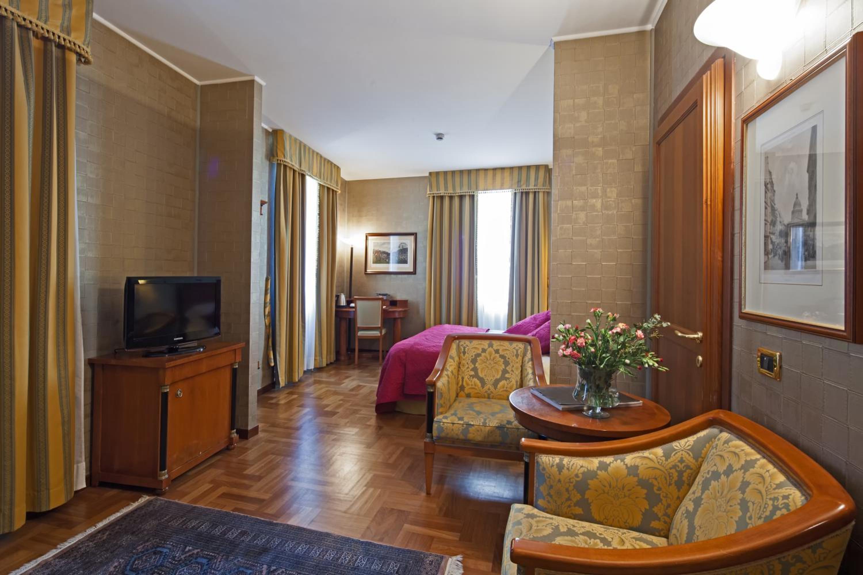 Junior Suite - Photo 2