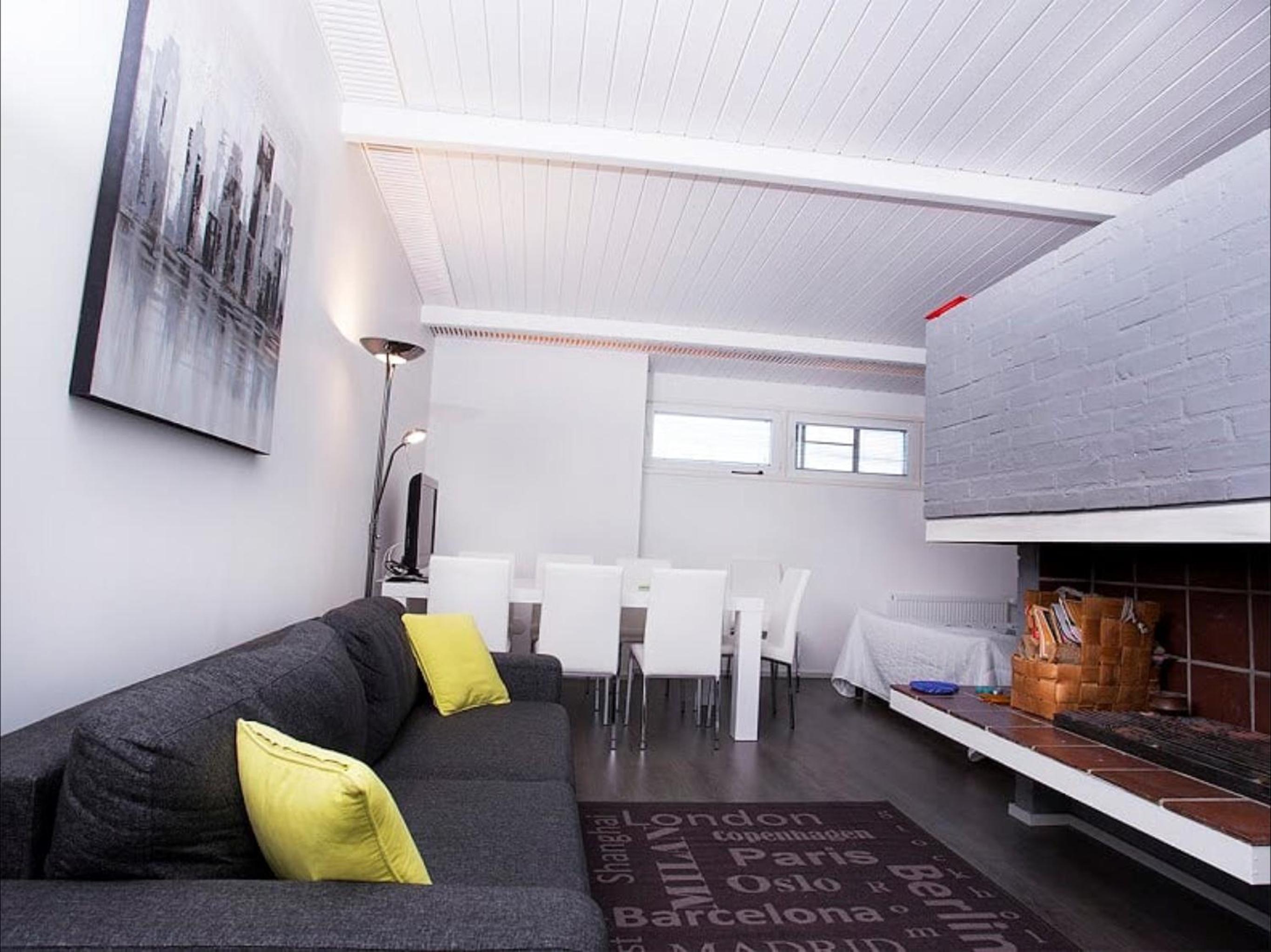 Penthouse Apartment - Photo 5