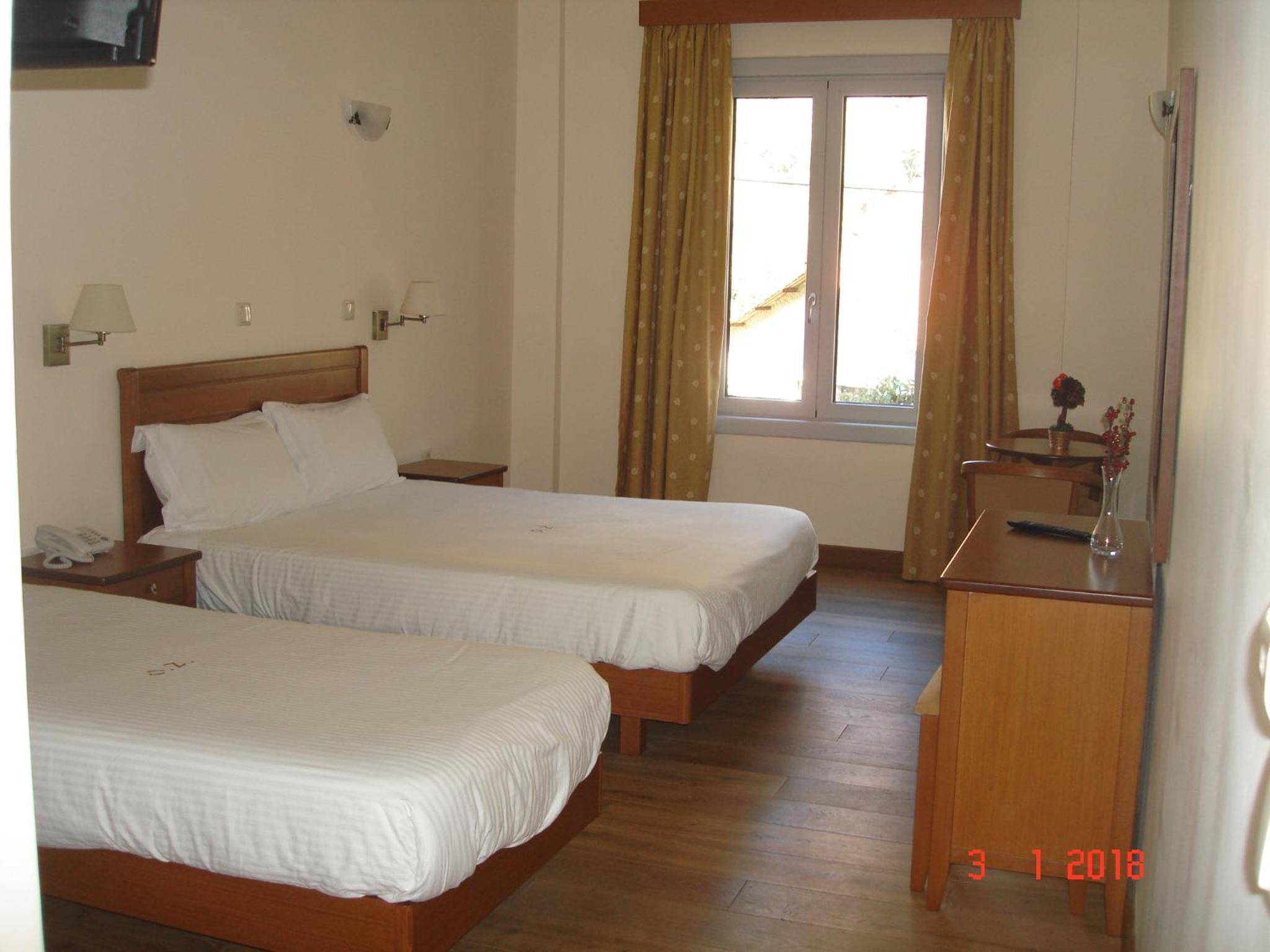 Deluxe Triple Room with View photo 2