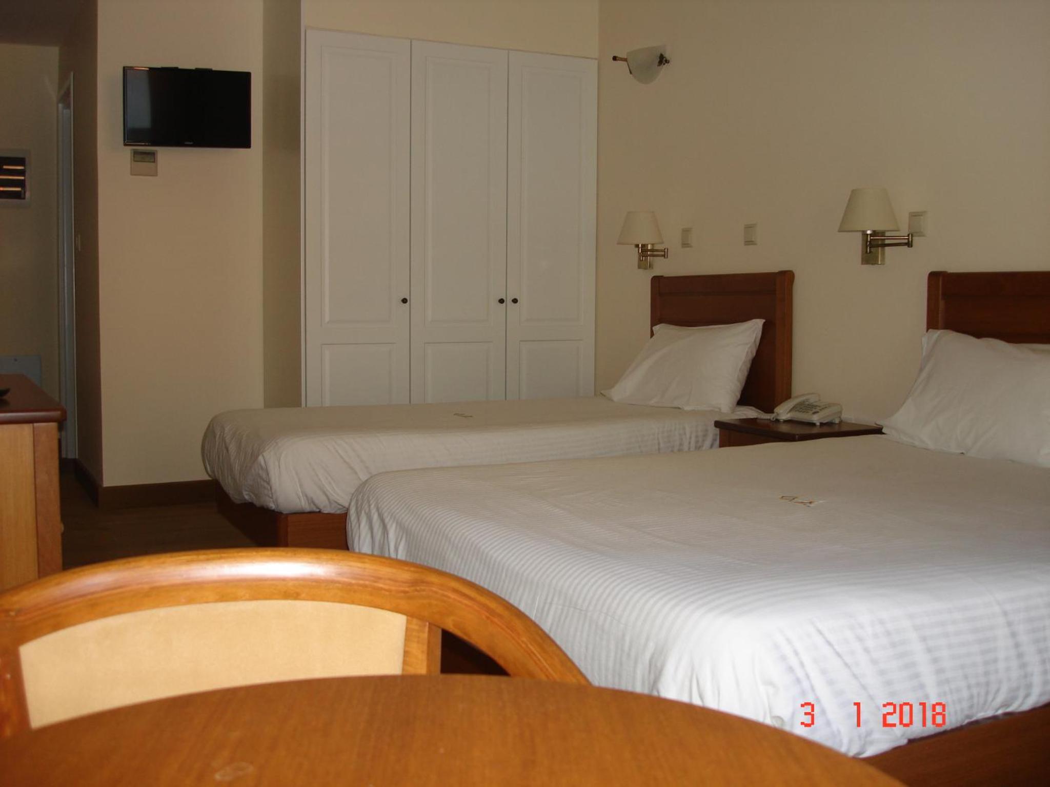 Deluxe Triple Room with View photo 1