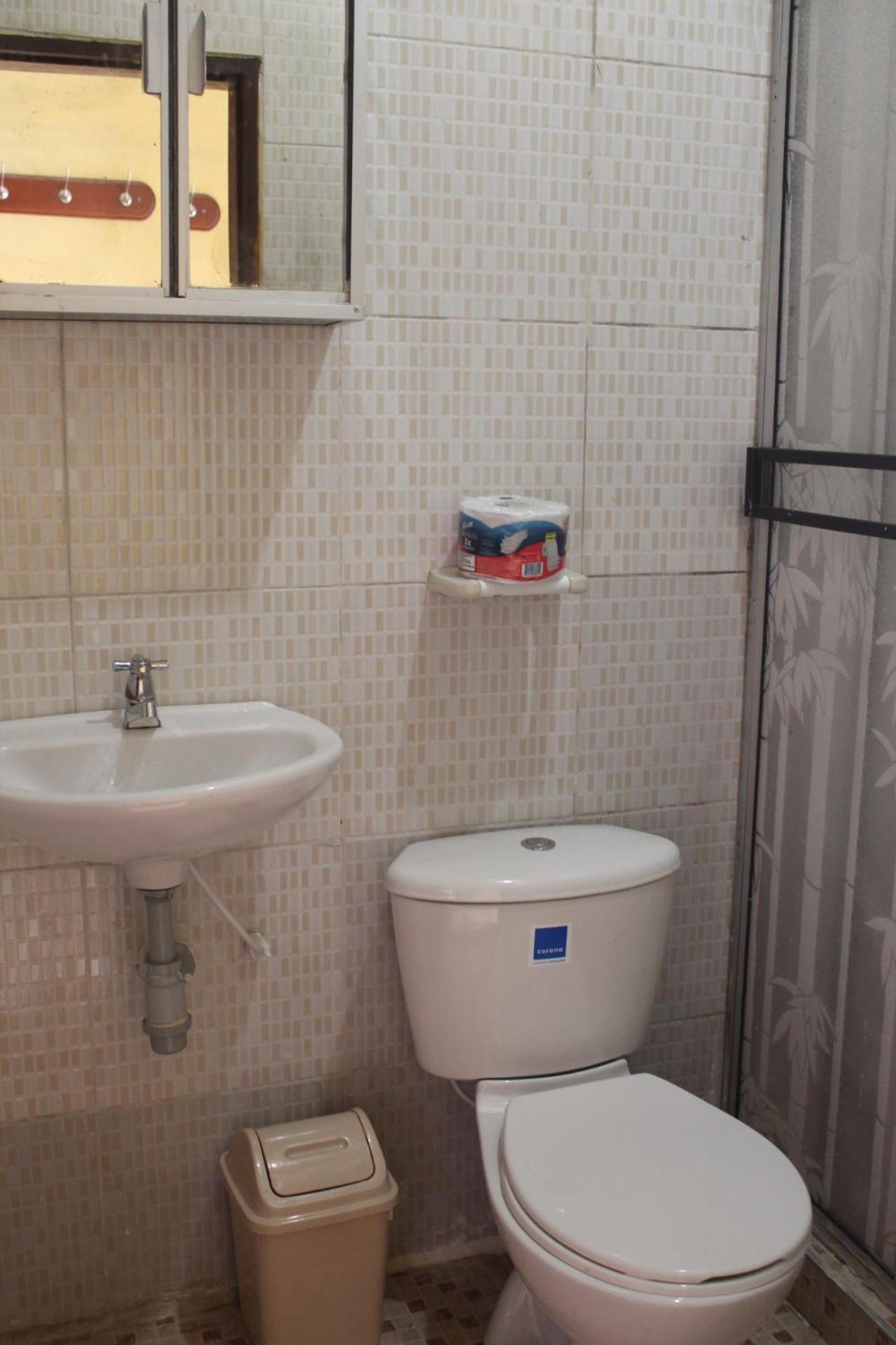 Double Room with Private Bathroom photo 3