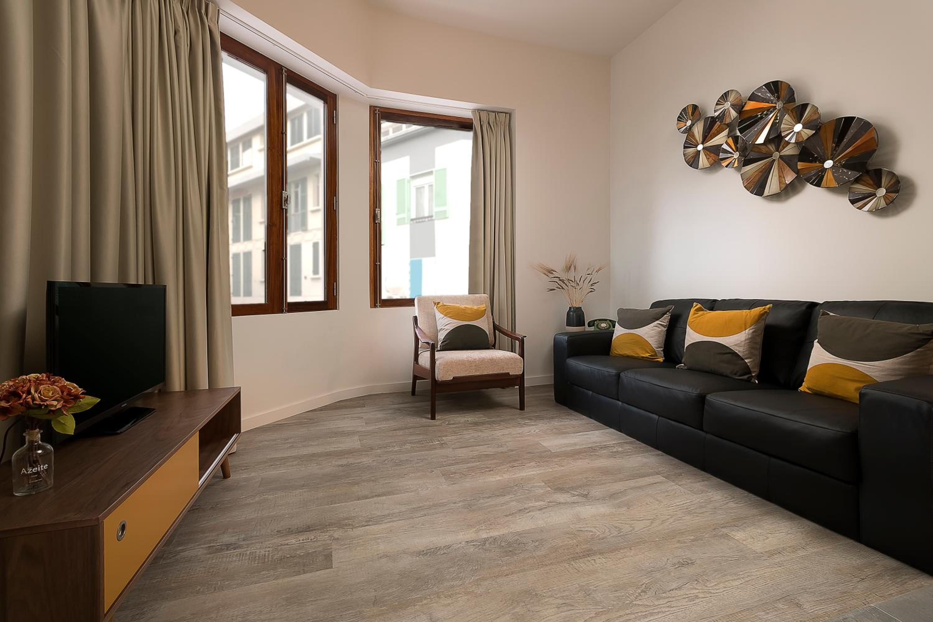 One-Bedroom Apartment