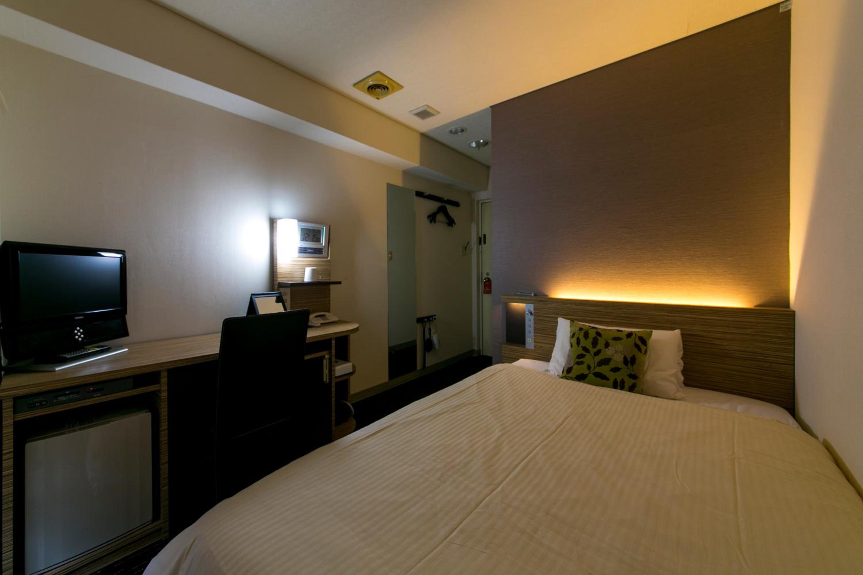 Double Room With Small Double Bed - Smoking
