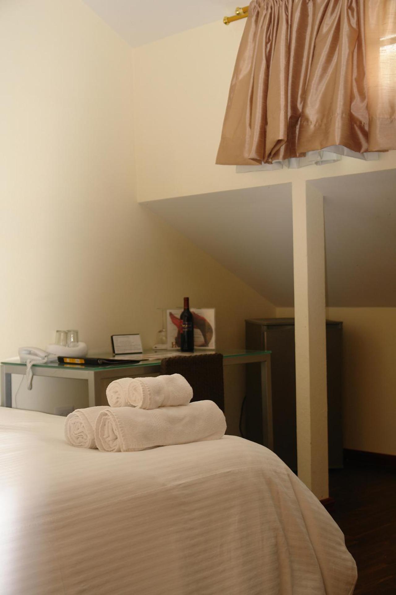 Standard 1 Double Bed. (3rd floor, No elevator) photo 2