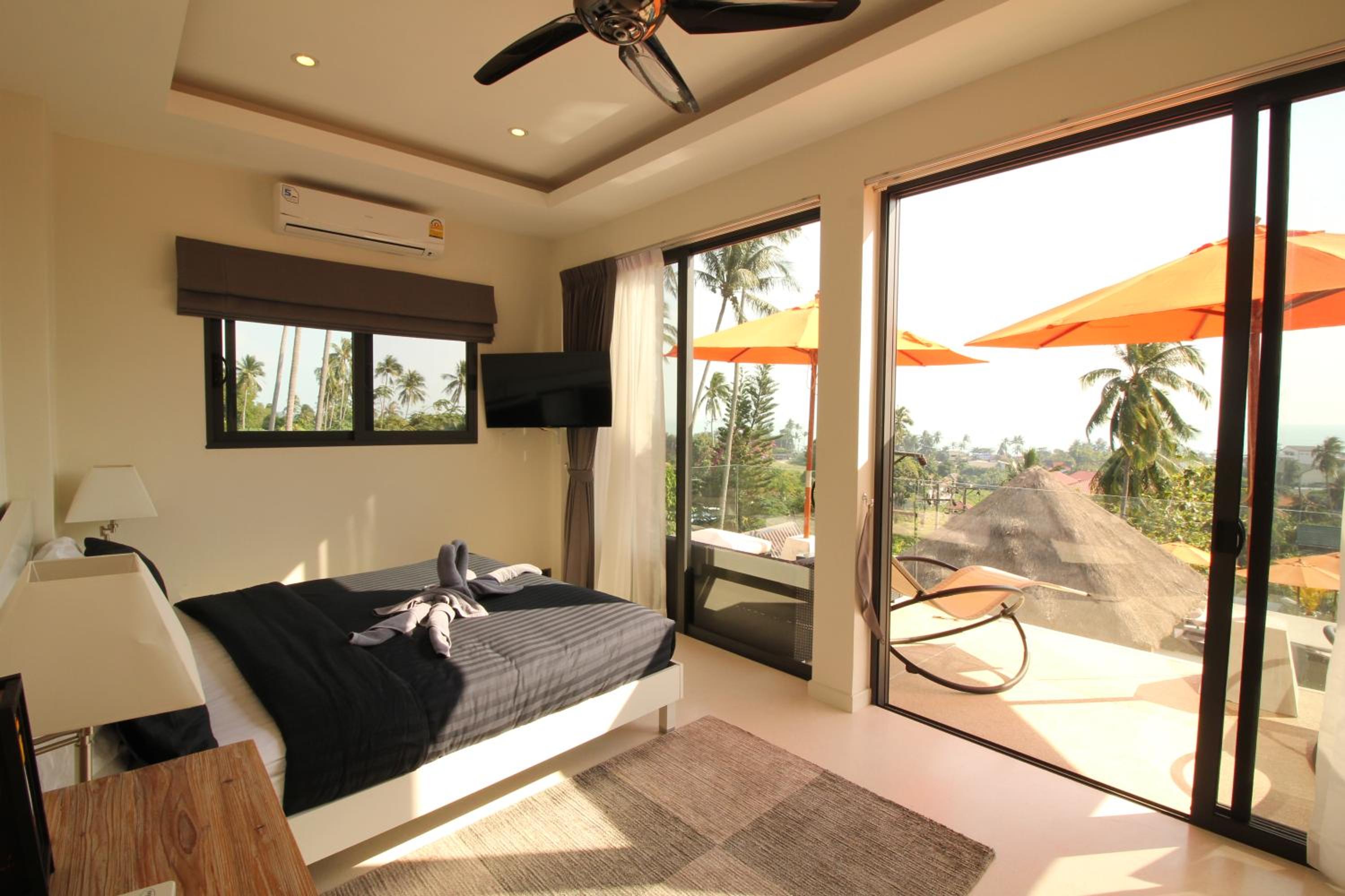 Villa 1 photo 1