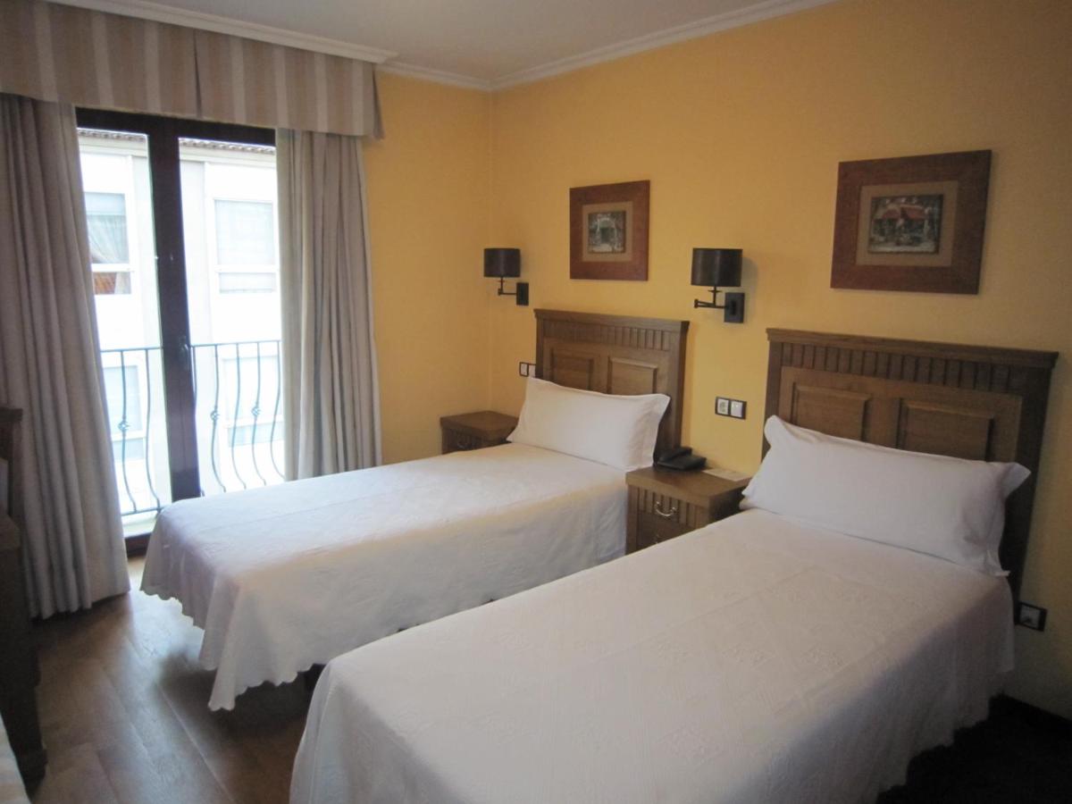 Double Room - Photo 4