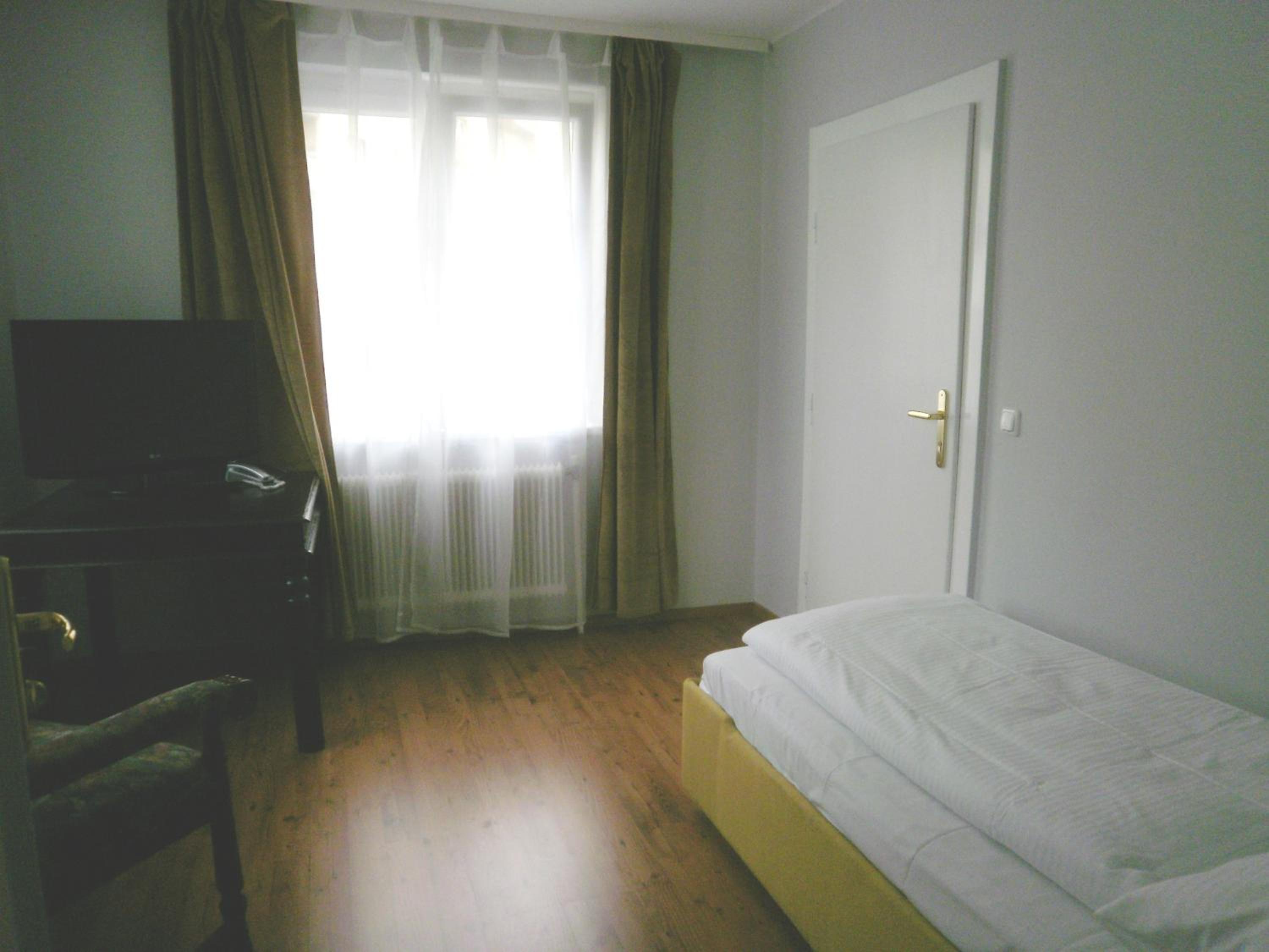 Single Room photo 1