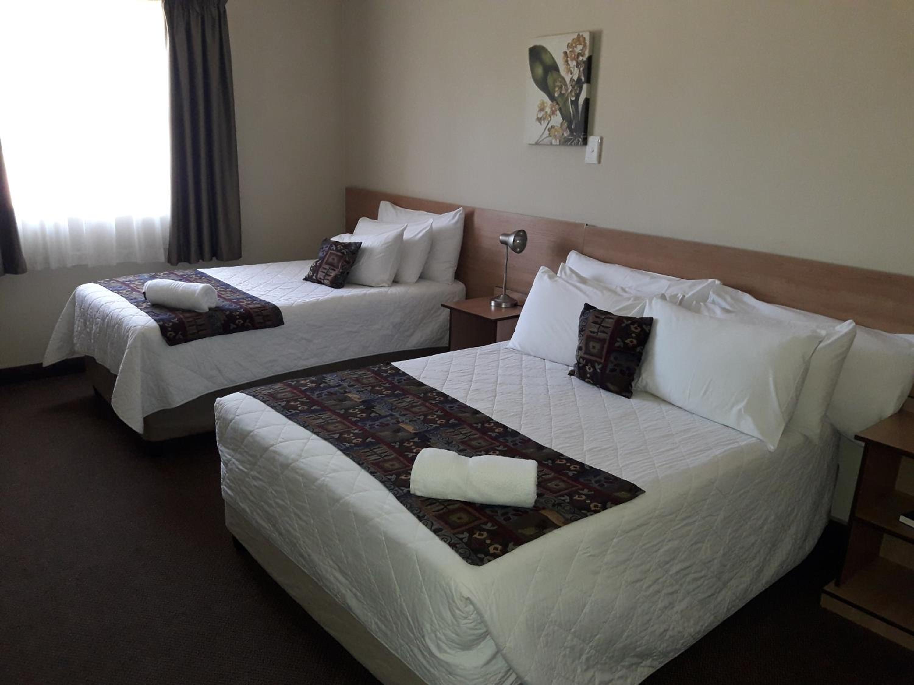 Deluxe Family Room - Photo 3