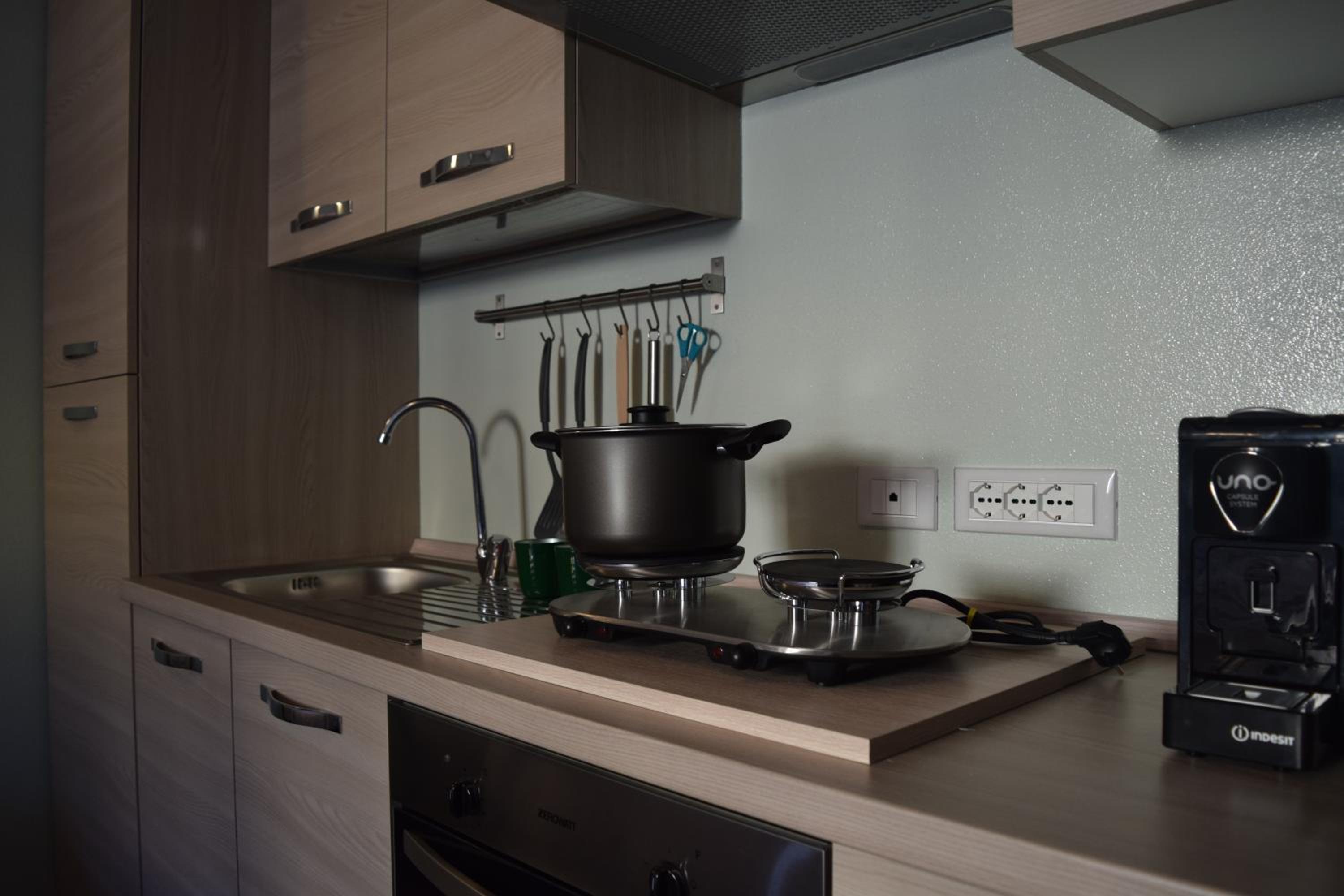 Double Room with Private Bathroom - Photo 7