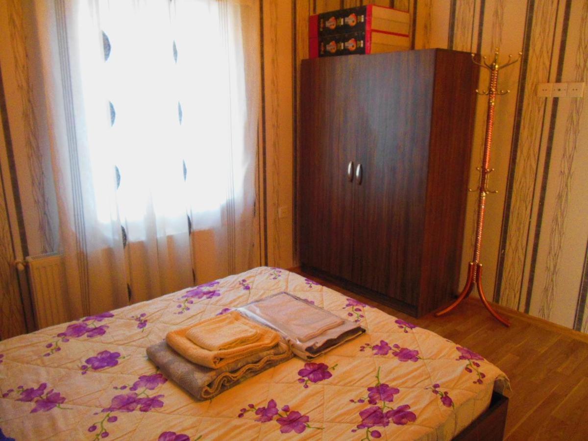 Two-Bedroom House photo 2