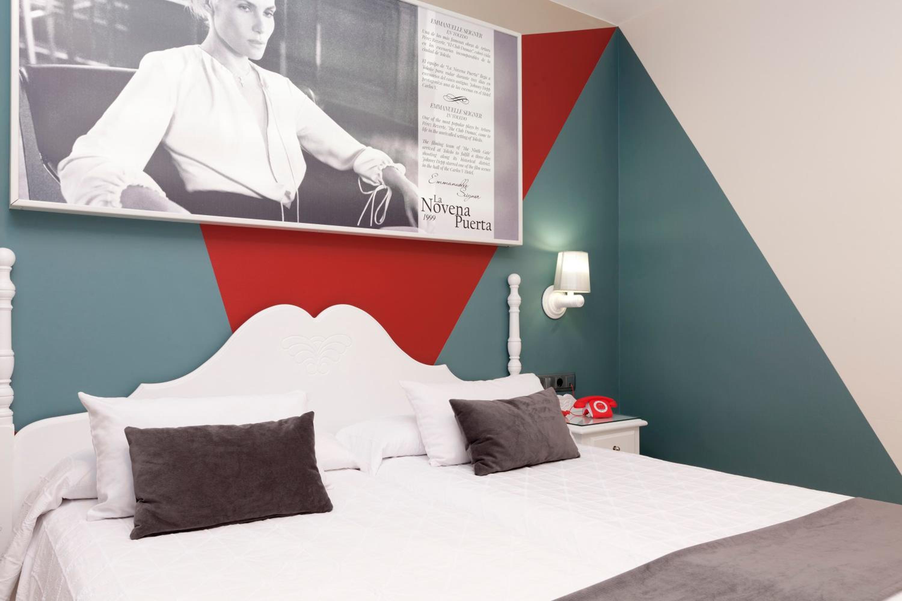 Twin Room - Photo 4
