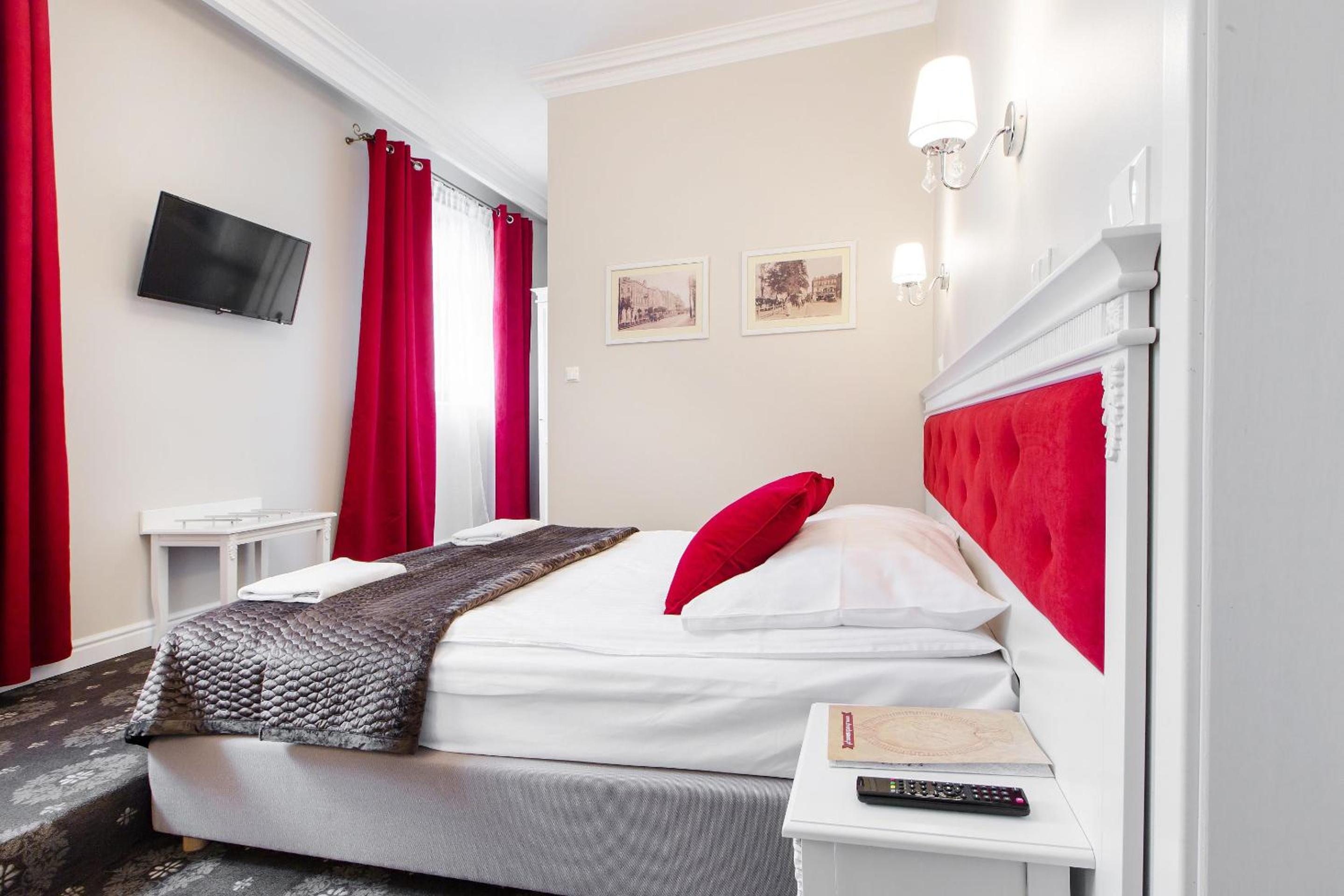 Large Double Room - Photo 13
