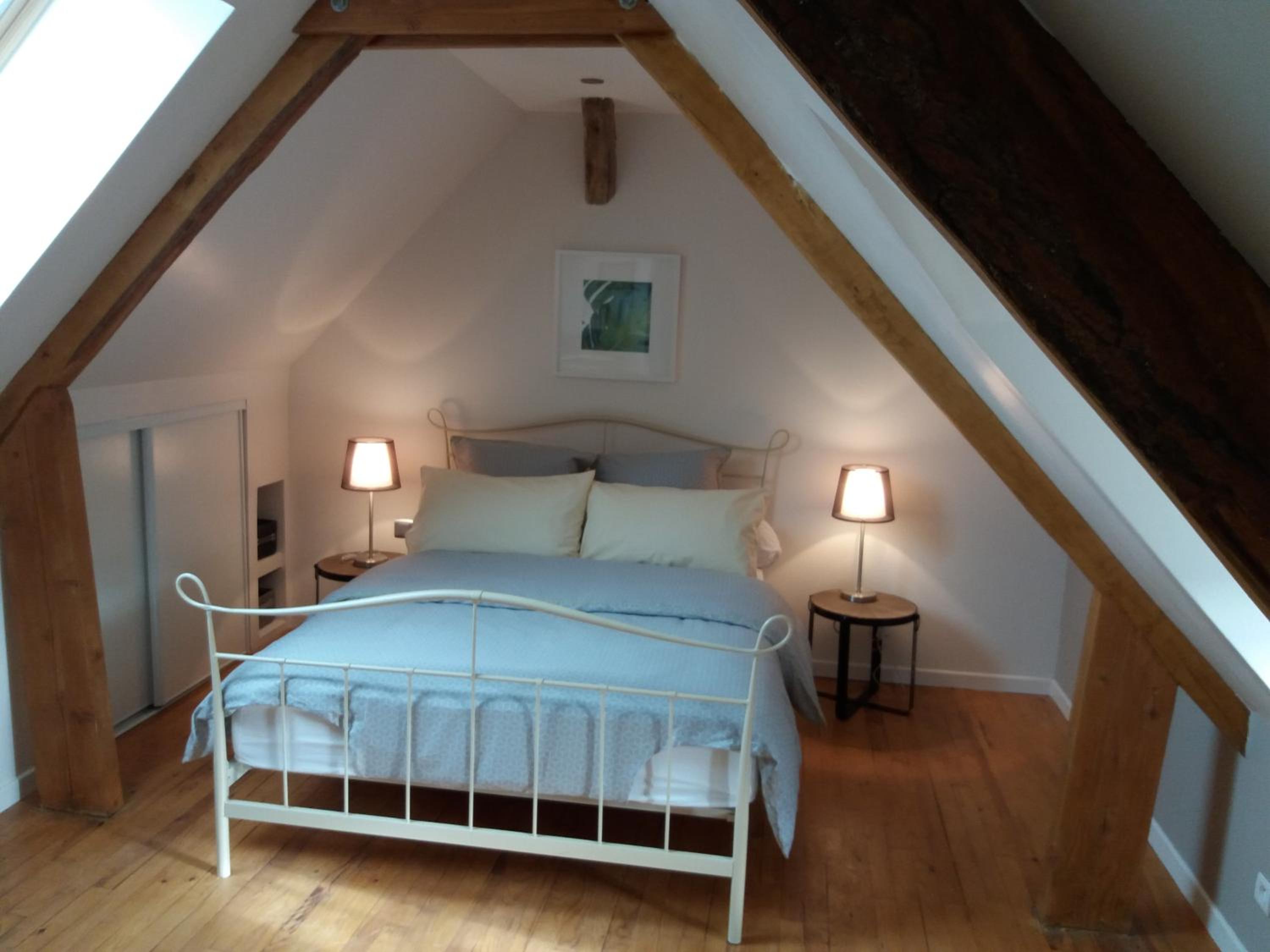 One-Bedroom Suite - Photo 2