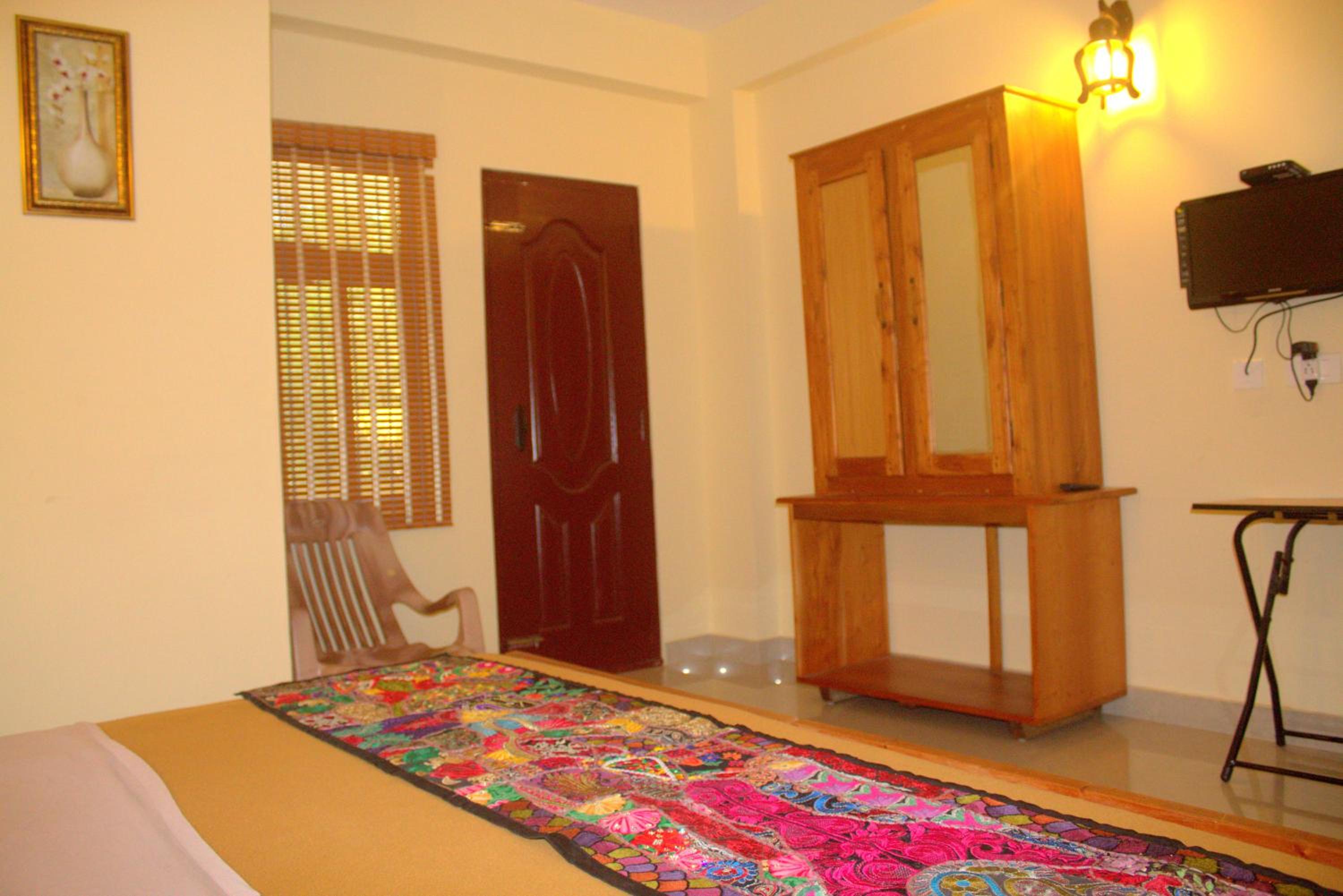 Deluxe Double Room with Balcony photo 1