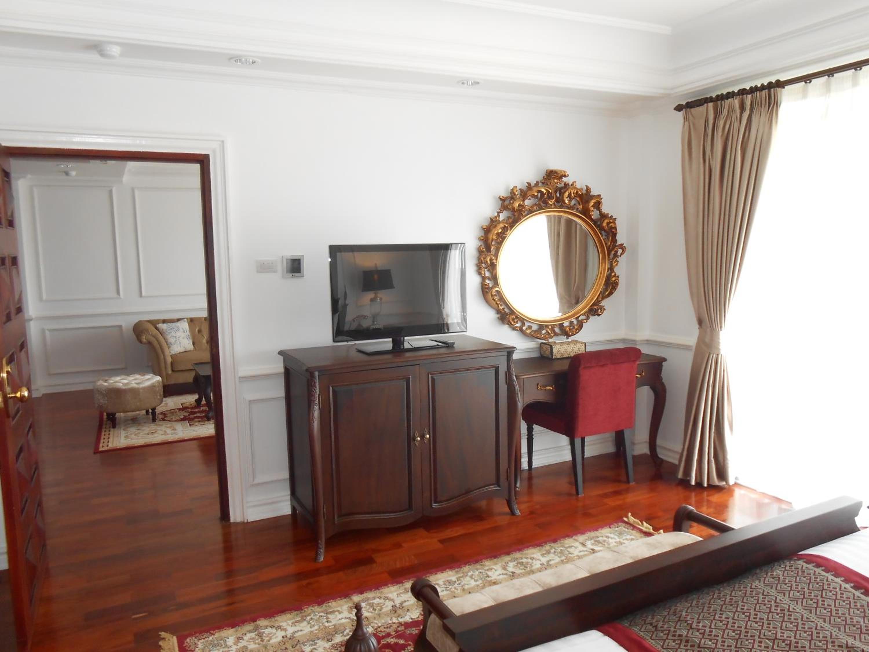 Colonial Deluxe Room with Balcony
