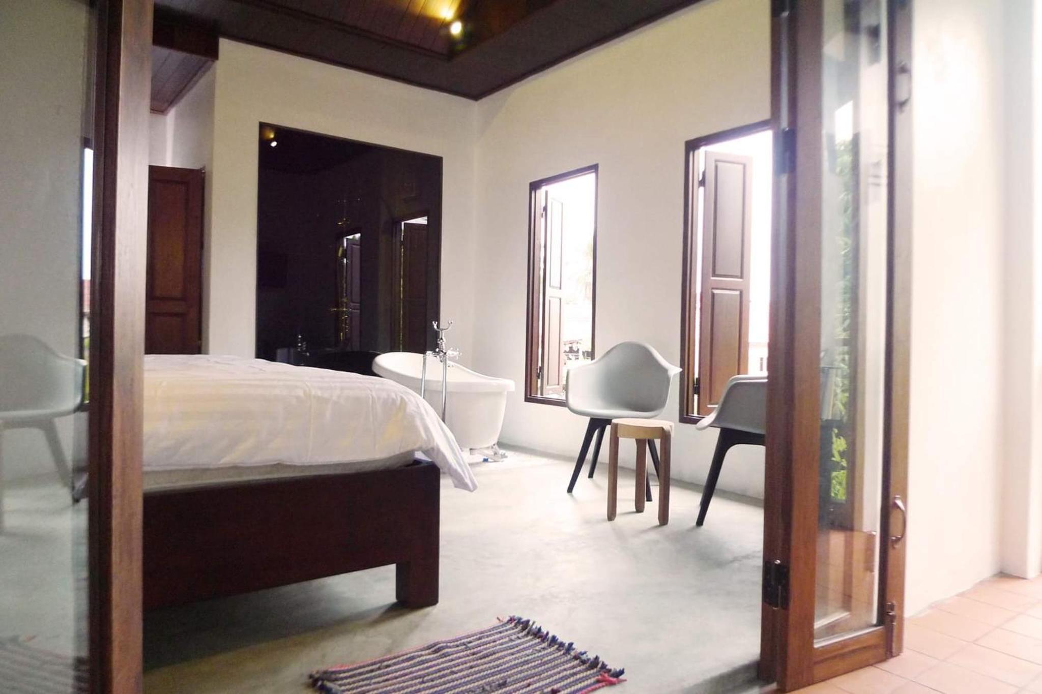 King Room with River View - Photo 31