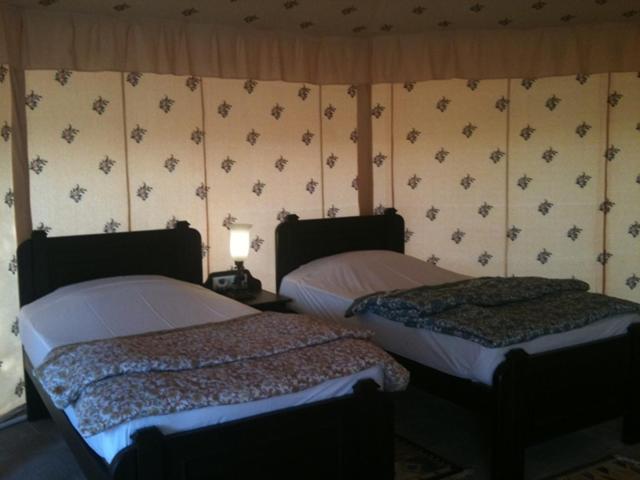 Deluxe Room - Photo 6