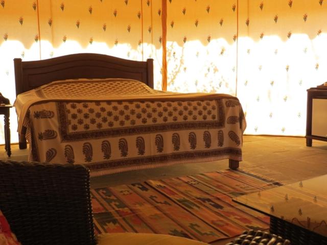 Deluxe Room - Photo 15
