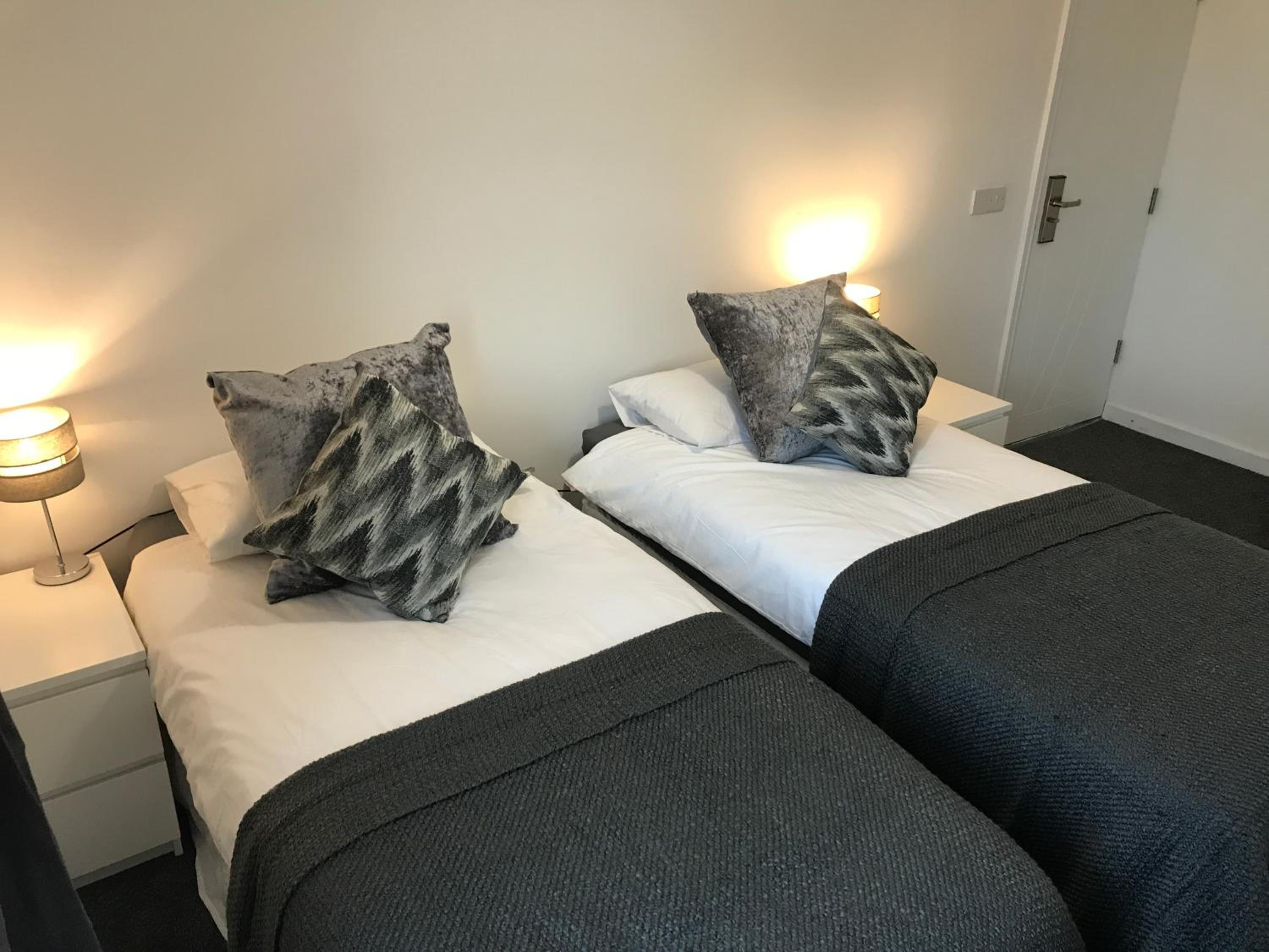 Standard King Room photo 1