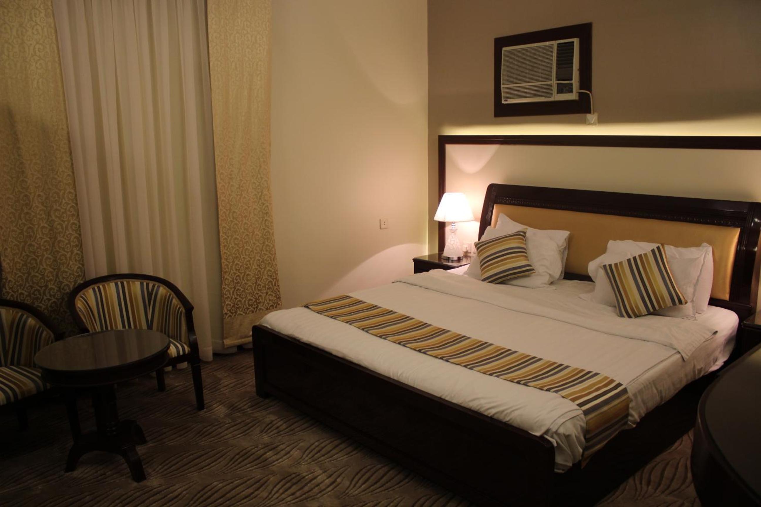 Three-Bedroom Suite photo 3