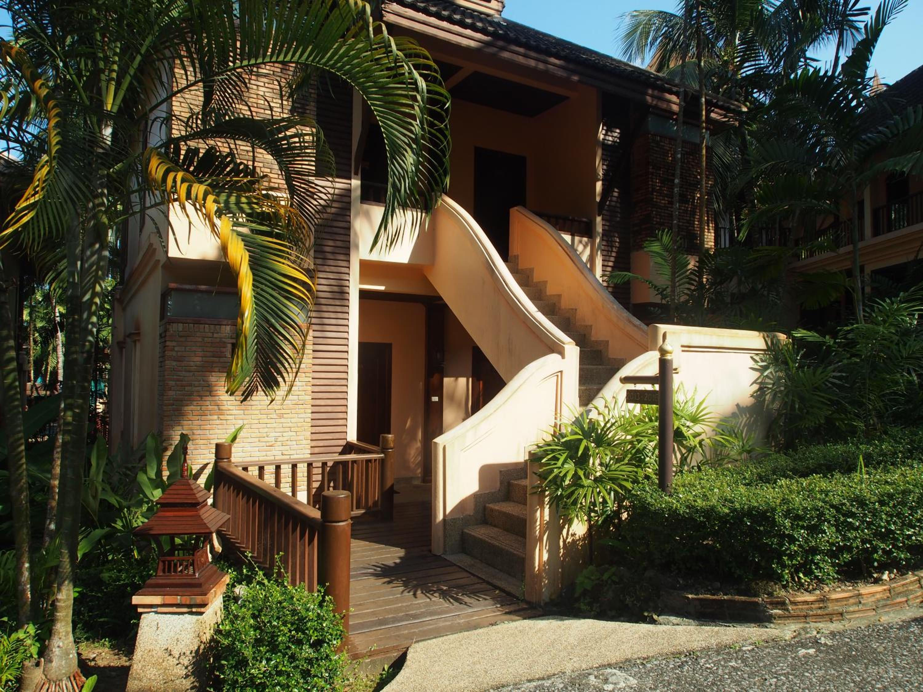 Deluxe Double or Twin Room with Mountain View - Photo 14