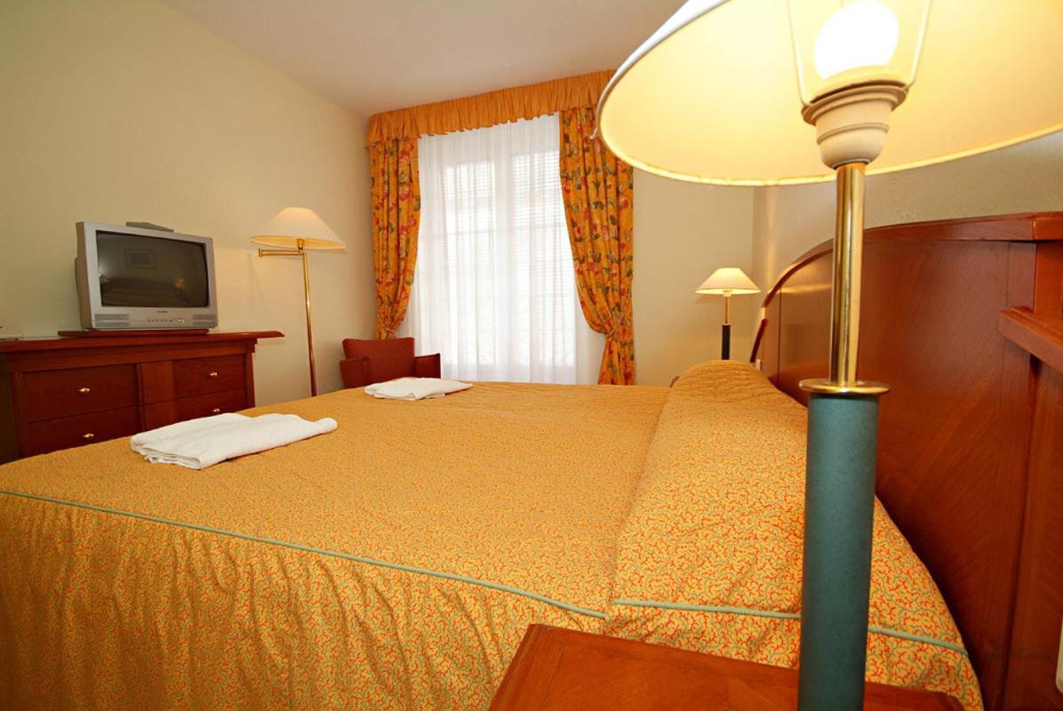 Double or Twin Room photo 2