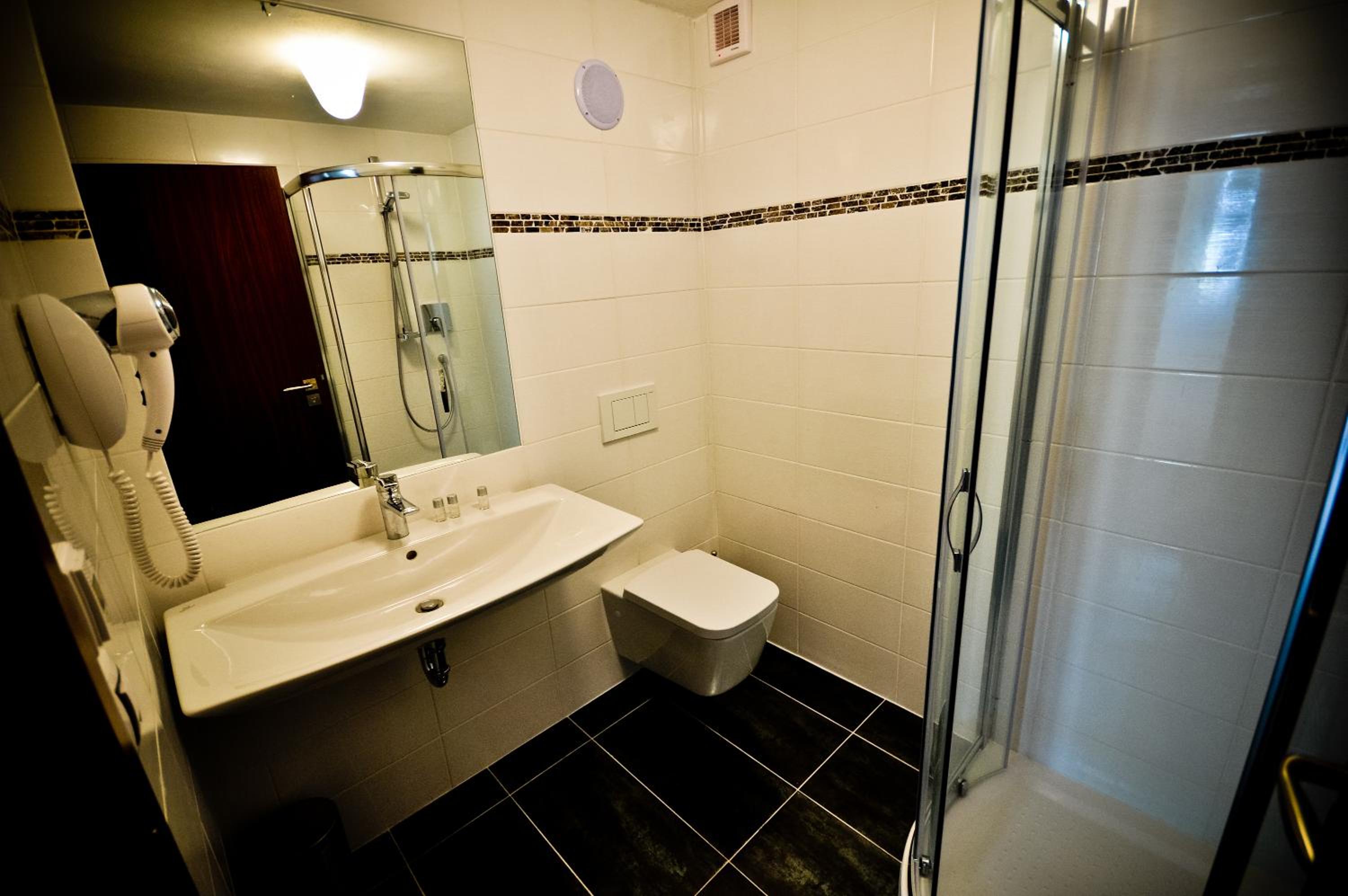 Suite (5 Adults) - Hajenka