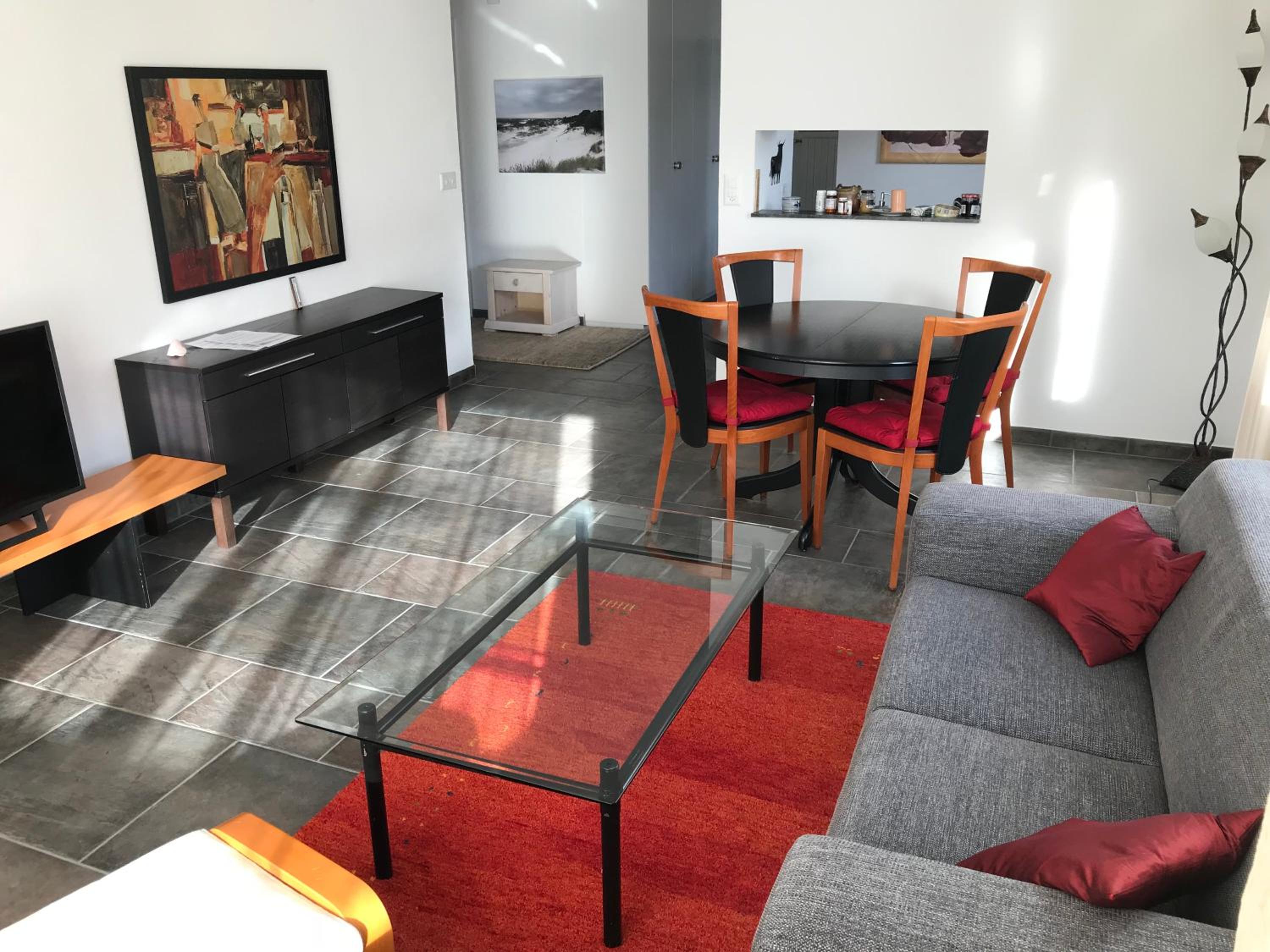 Apartment with Mountain View photo 1