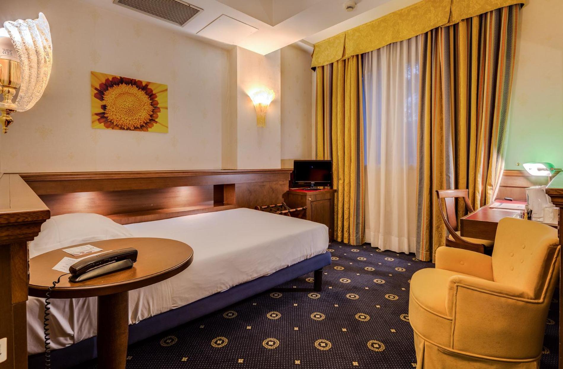 Classic Single Room