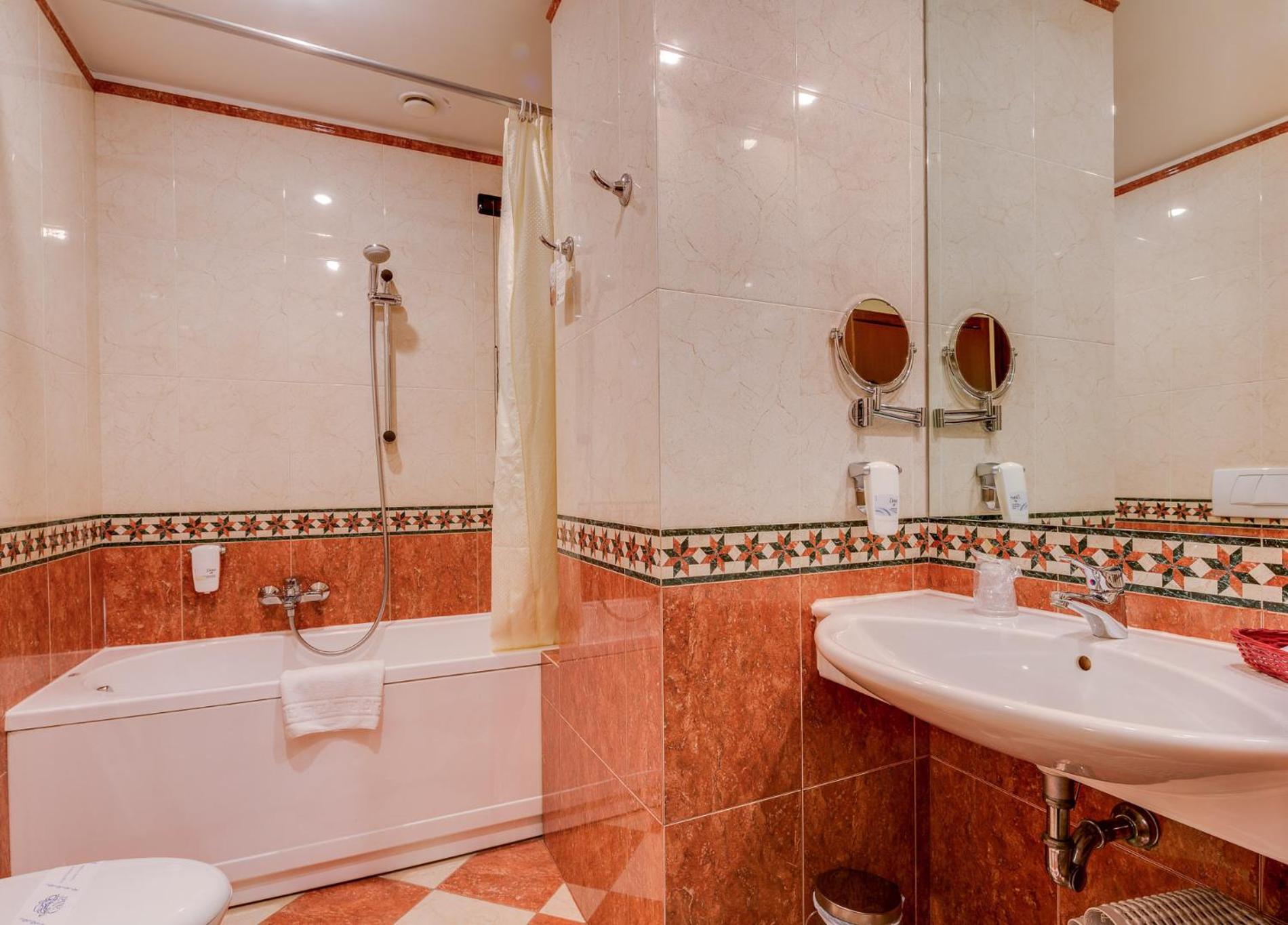 Classic Single Room