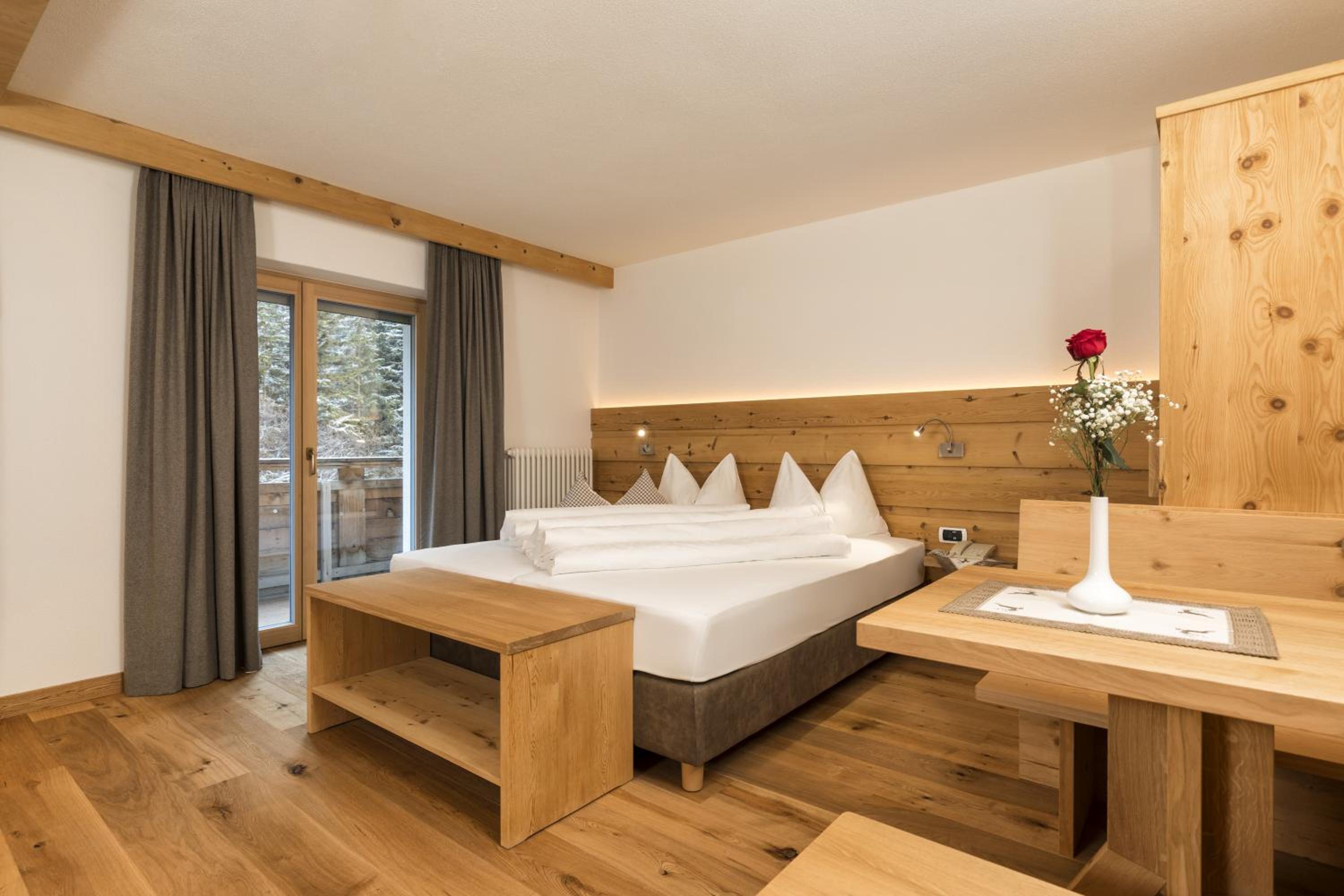 Deluxe Double or Twin Room with Balcony - Photo 7