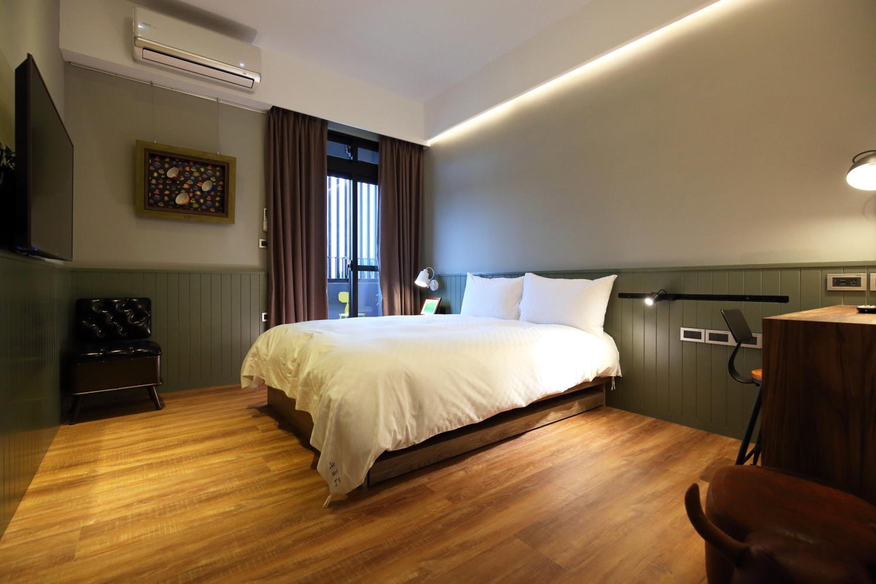 Economy Double Room photo 1