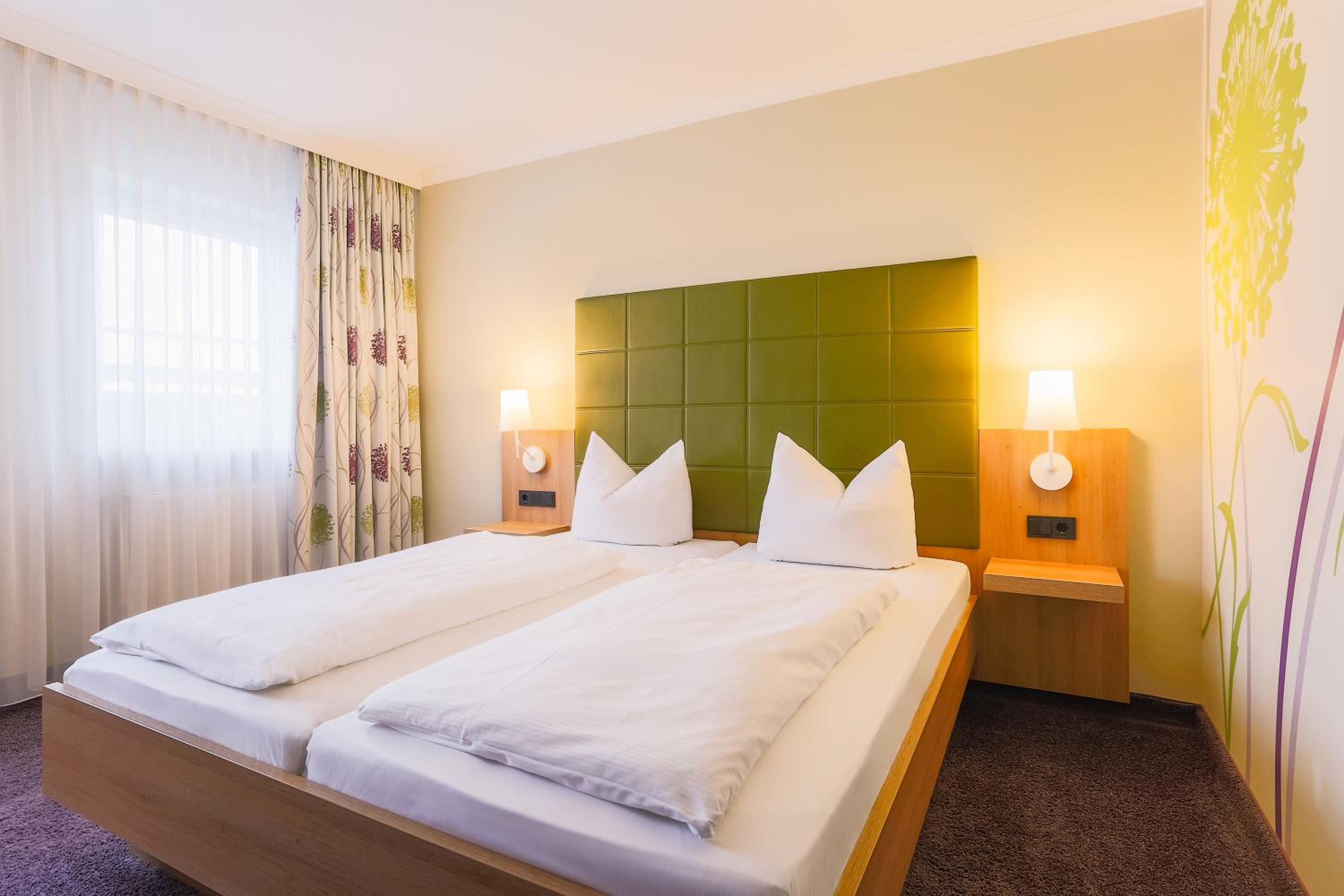Double Room - Photo 5