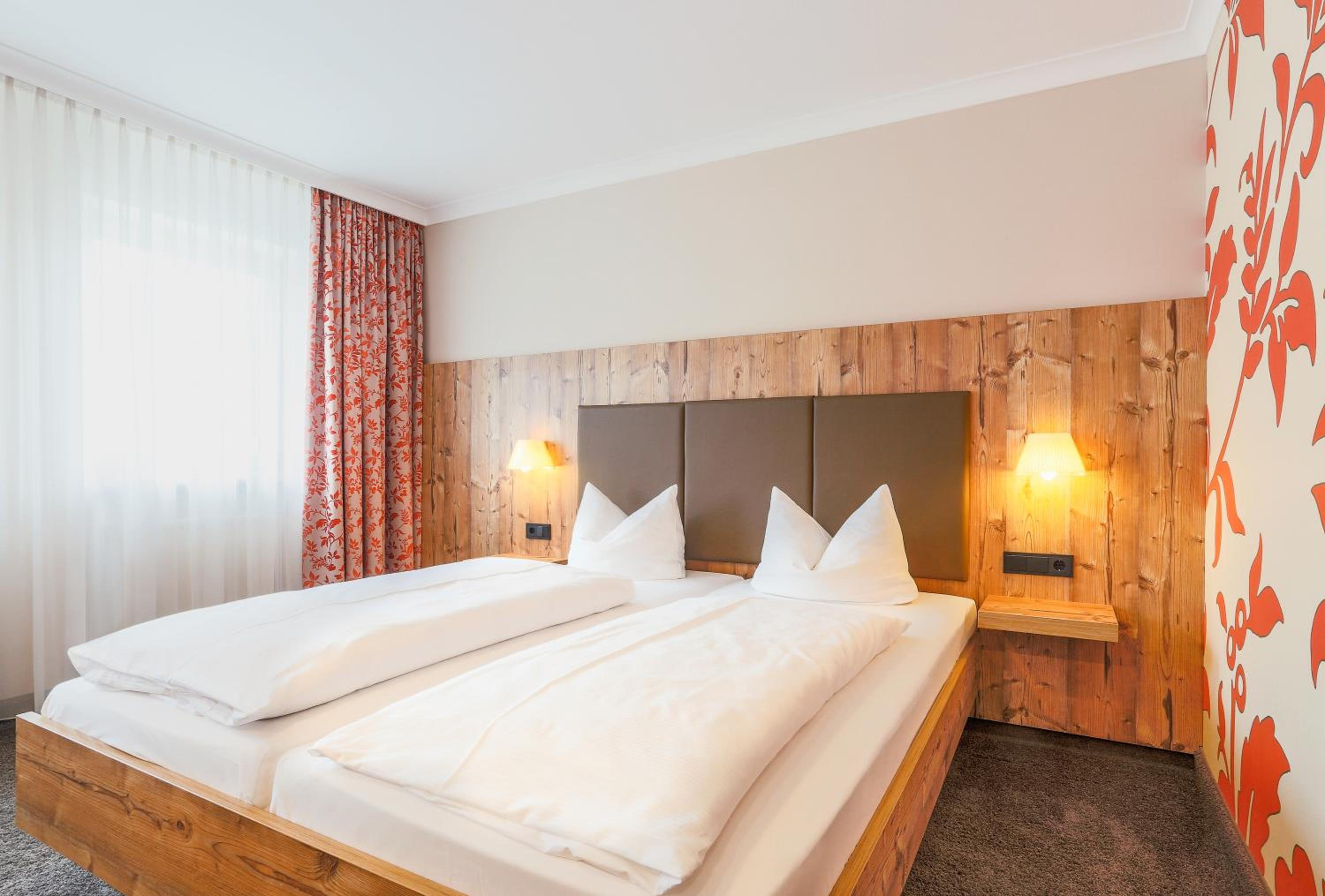 Double Room - Photo 2
