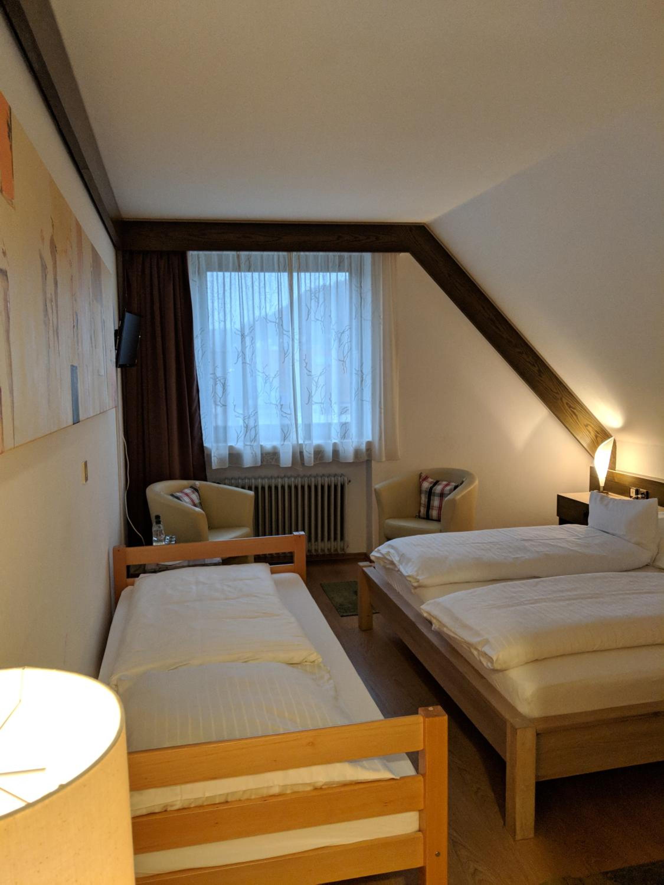 Standard  Double Room with Extra Bed - Photo 1