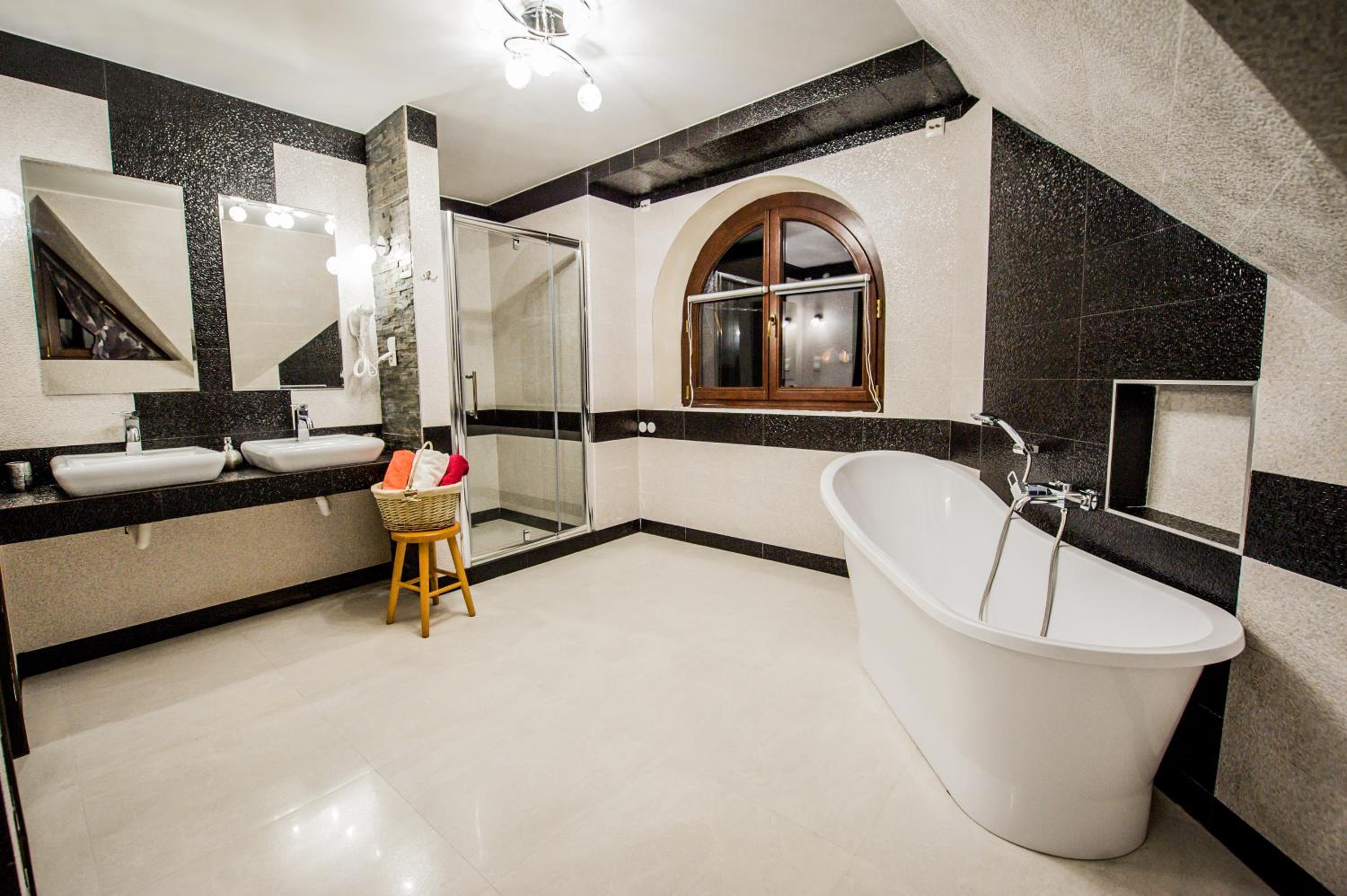 Deluxe Suite - Photo 4