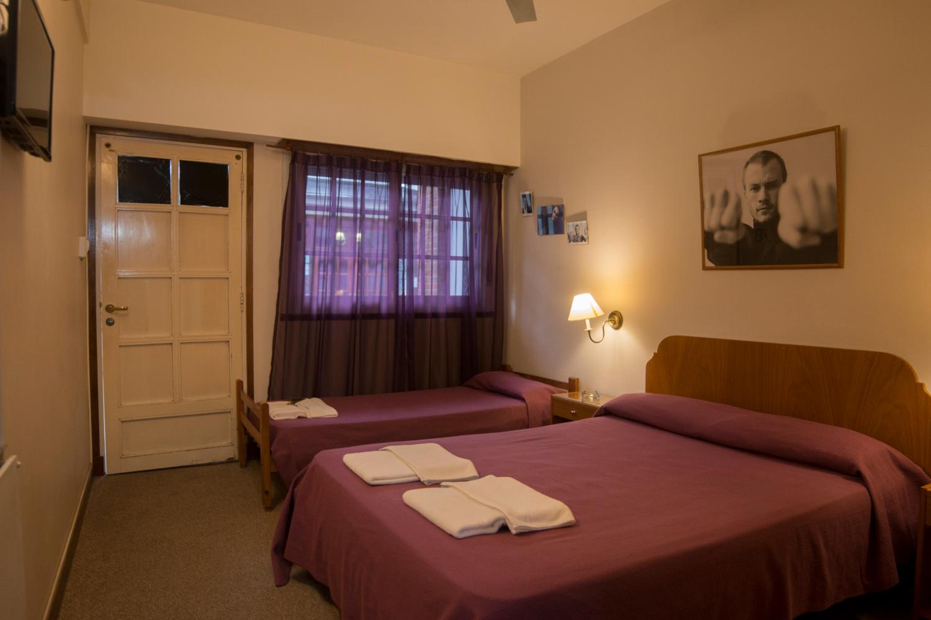 Standard Triple Room photo 2
